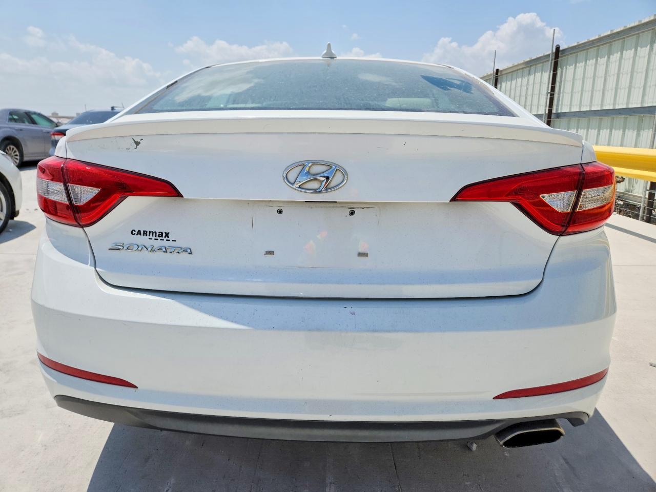 2015 Hyundai Sonata Se White vin: 5NPE24AF1FH016584
