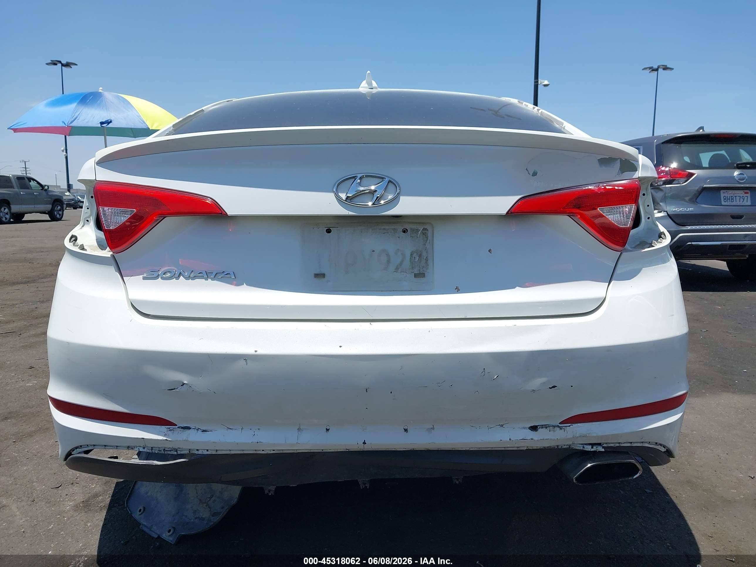 2015 Hyundai Sonata Se White vin: 5NPE24AF1FH018190