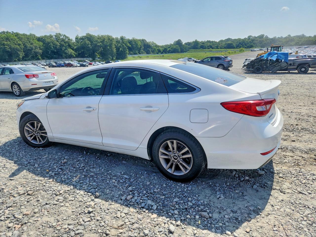 2015 Hyundai Sonata Se Белый vin: 5NPE24AF1FH030615