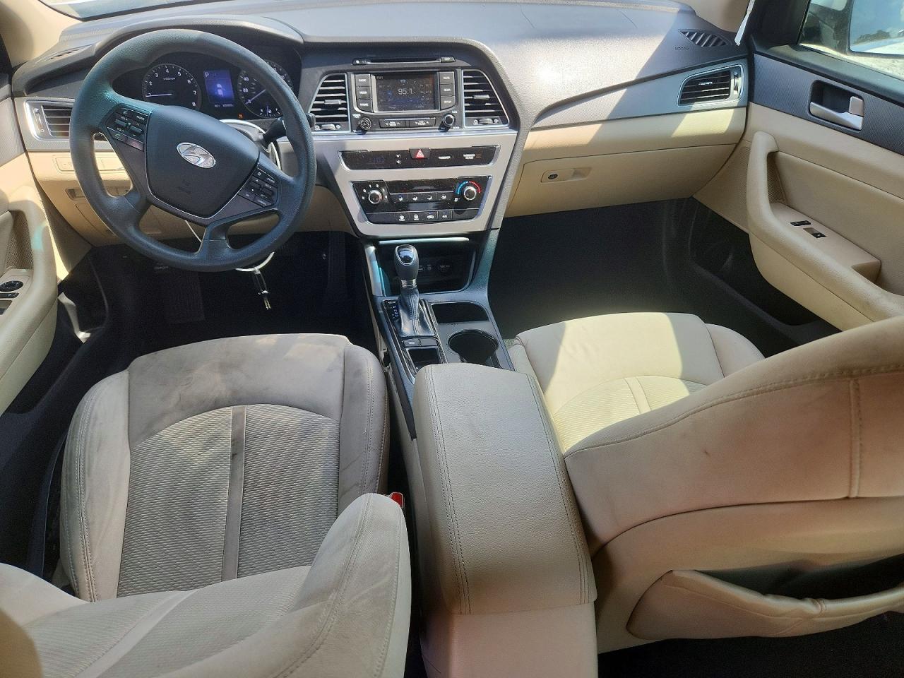 2015 Hyundai Sonata Se Белый vin: 5NPE24AF1FH030615