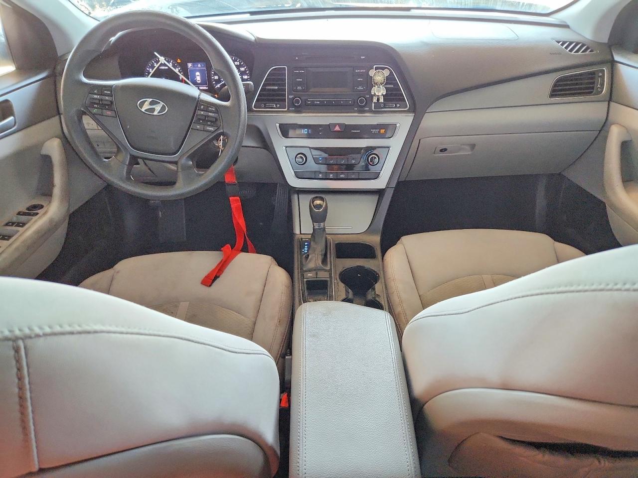 2015 Hyundai Sonata Se White vin: 5NPE24AF1FH038746