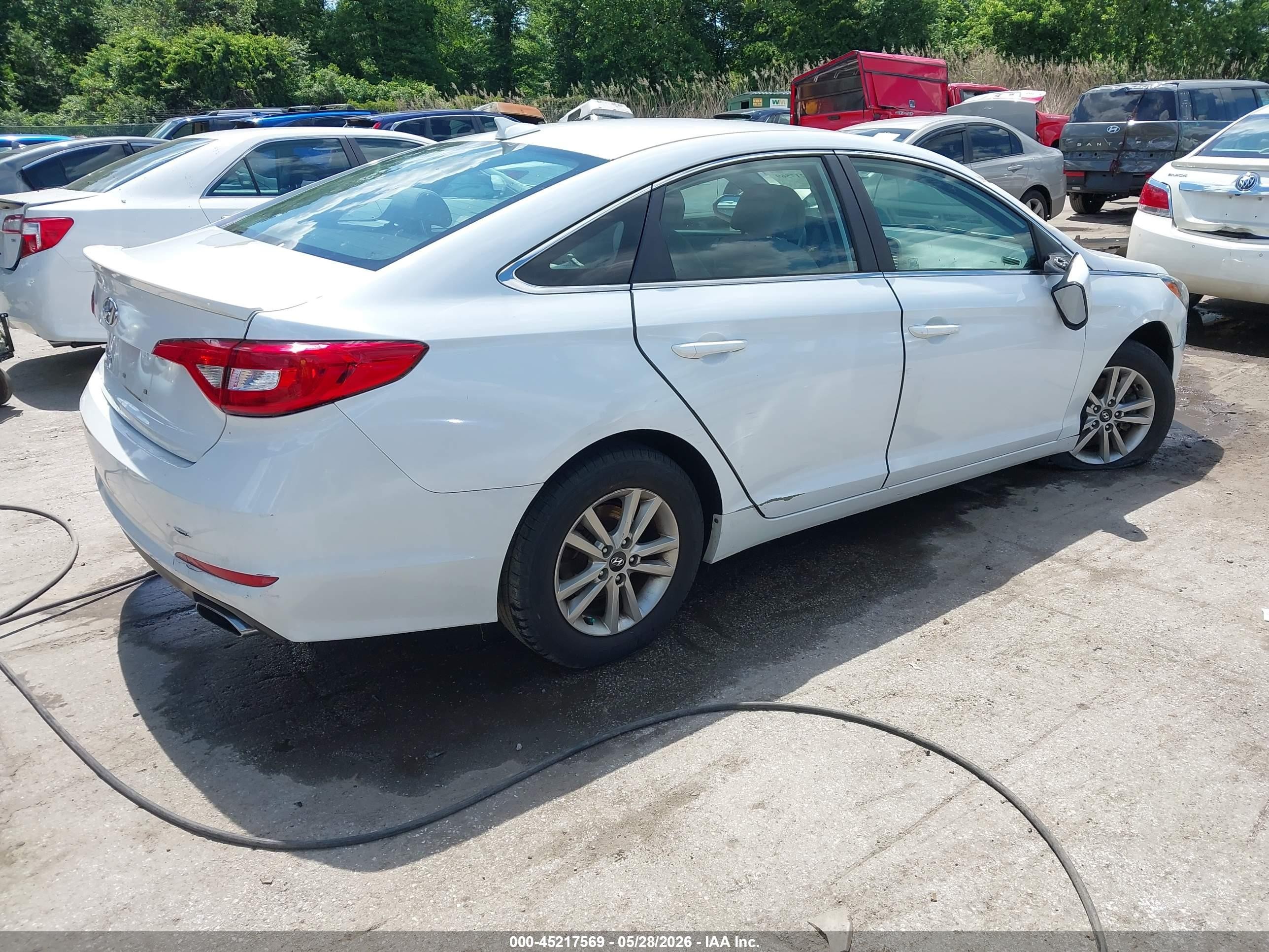 2015 Hyundai Sonata Se White vin: 5NPE24AF1FH087560