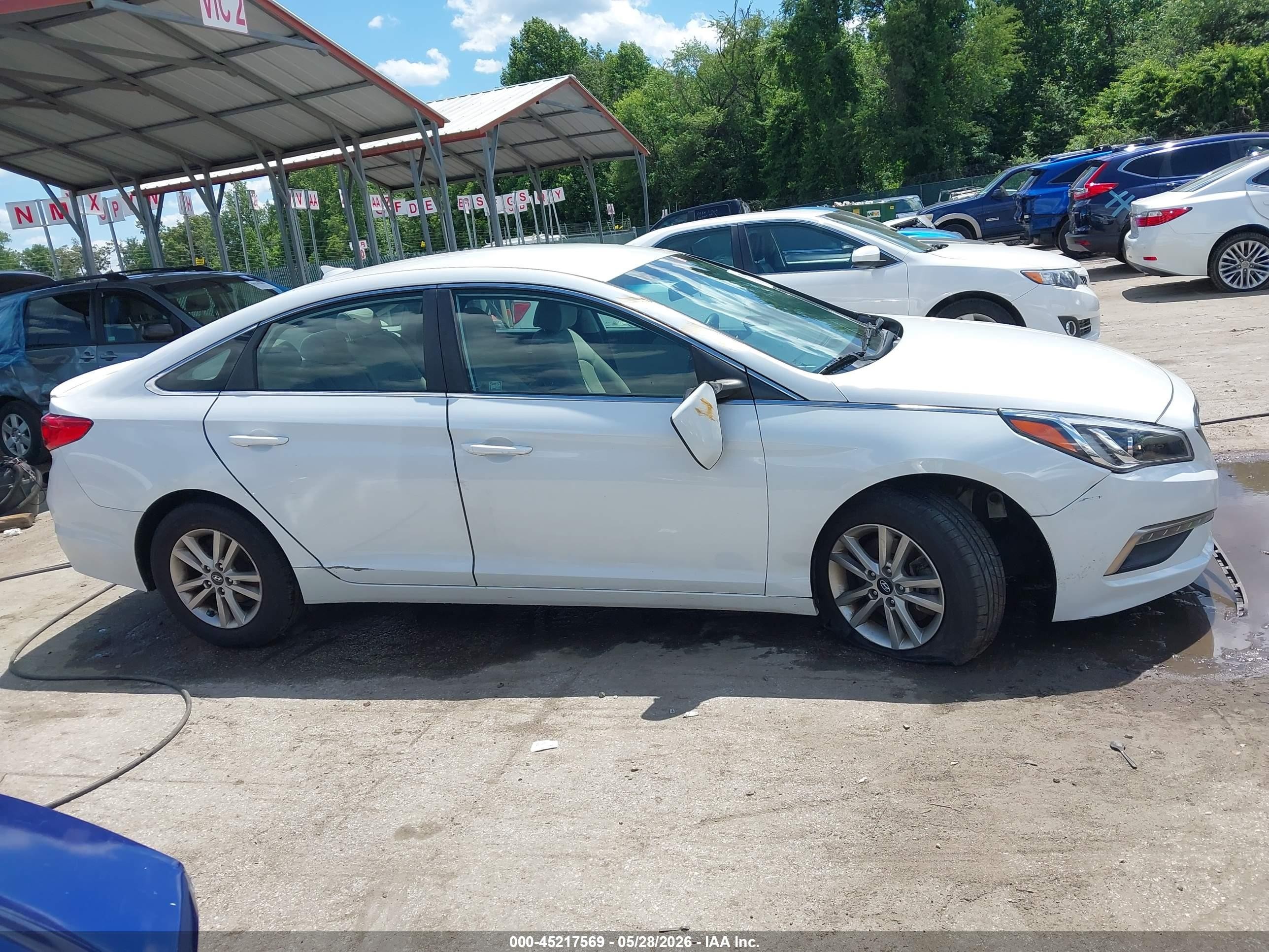 2015 Hyundai Sonata Se White vin: 5NPE24AF1FH087560