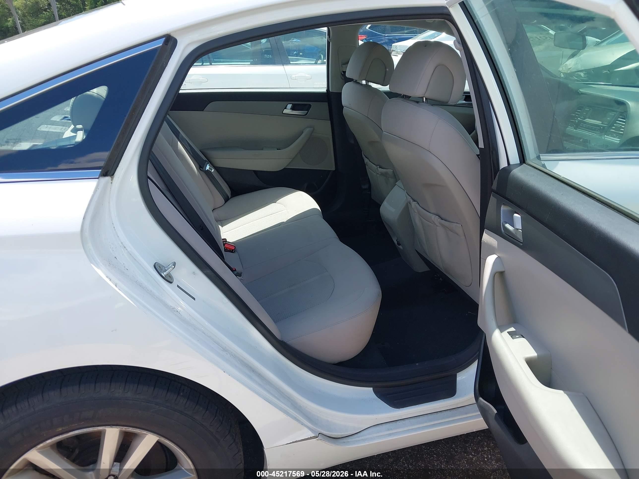 2015 Hyundai Sonata Se White vin: 5NPE24AF1FH087560