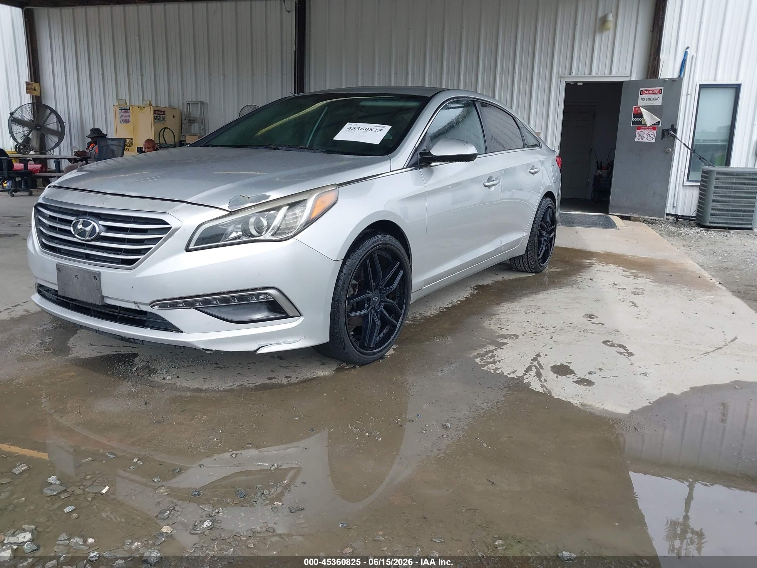 2015 Hyundai Sonata Se Серебряный vin: 5NPE24AF1FH126843