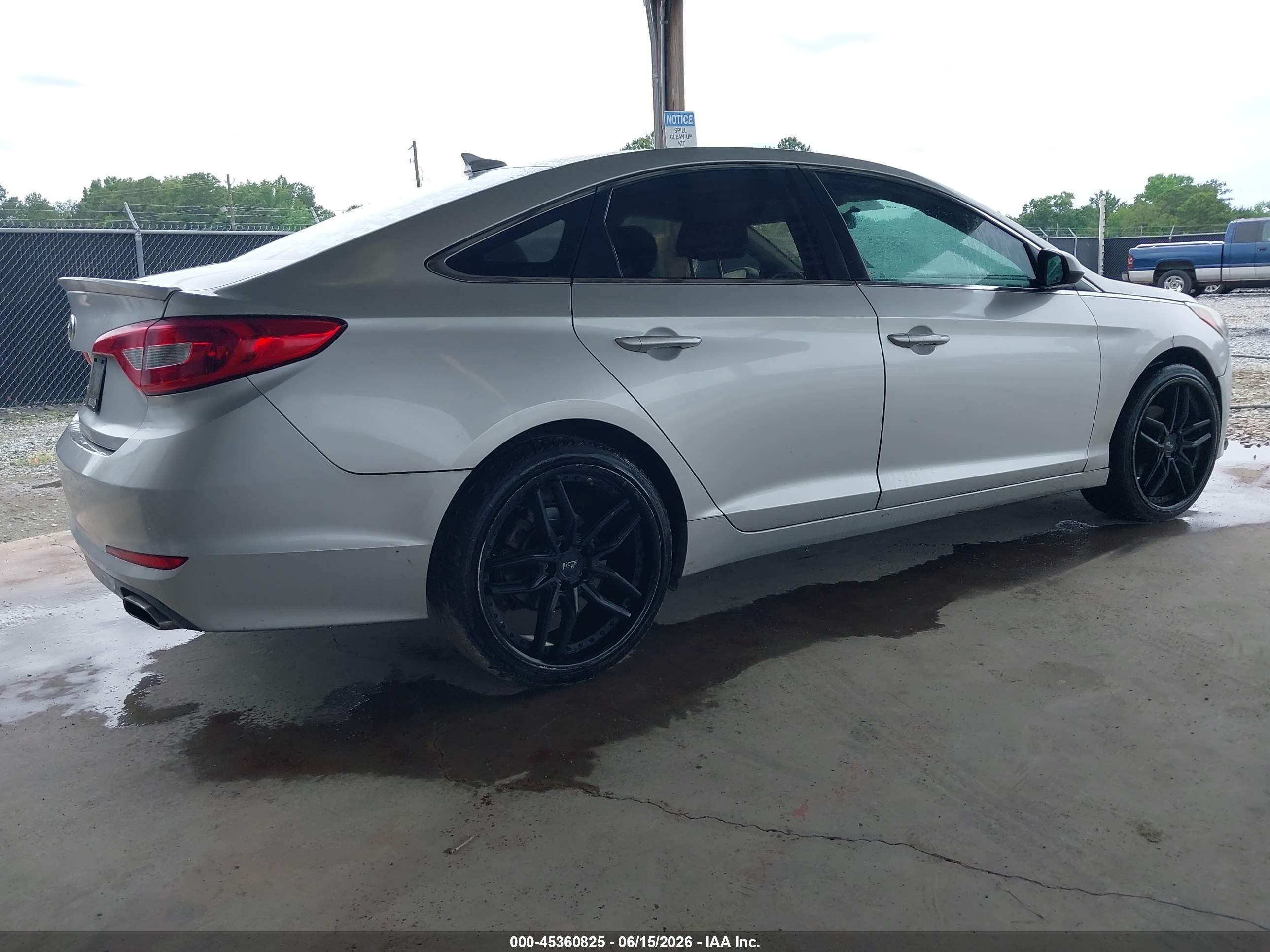 2015 Hyundai Sonata Se Серебряный vin: 5NPE24AF1FH126843