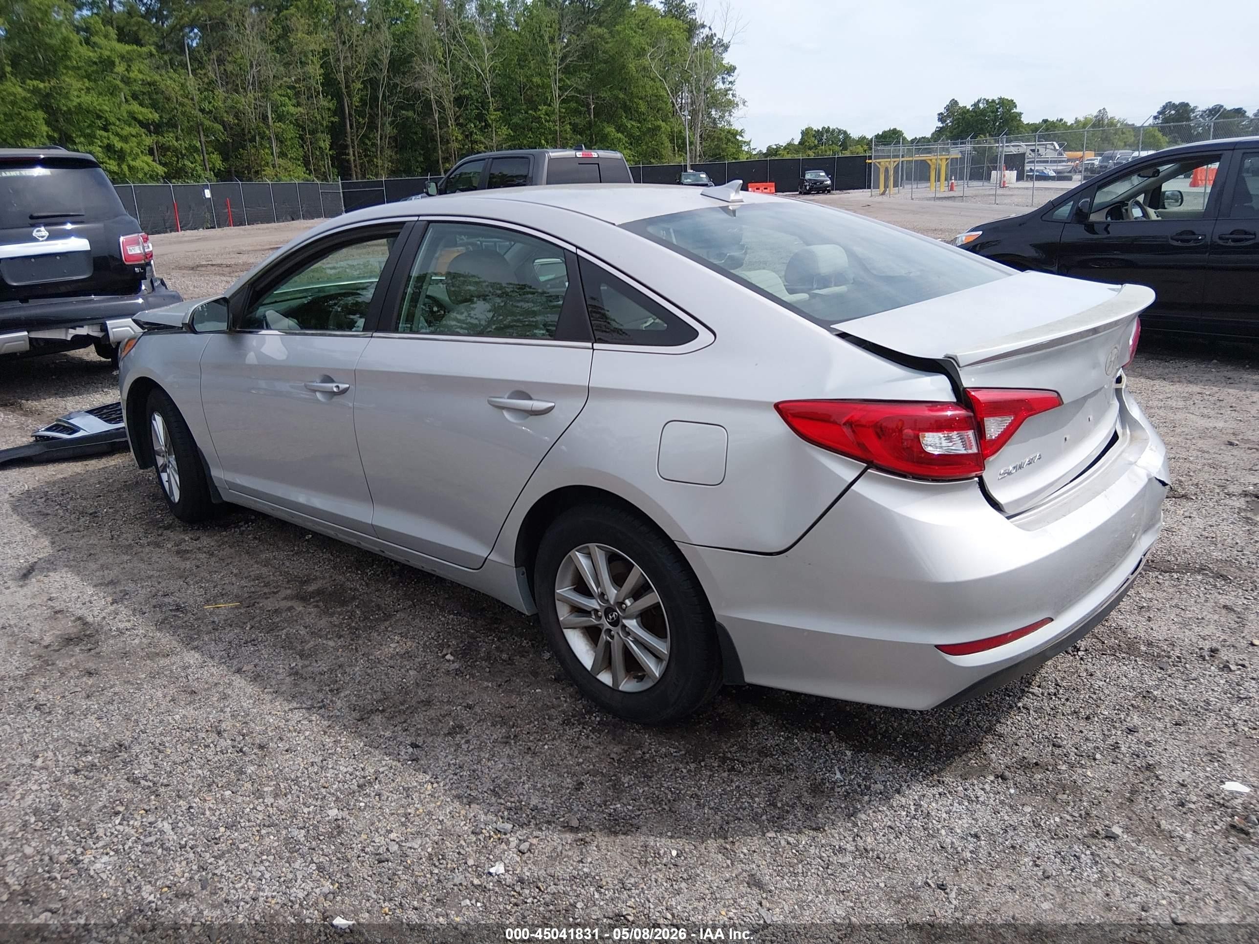 2015 Hyundai Sonata Se Серебряный vin: 5NPE24AF1FH148759