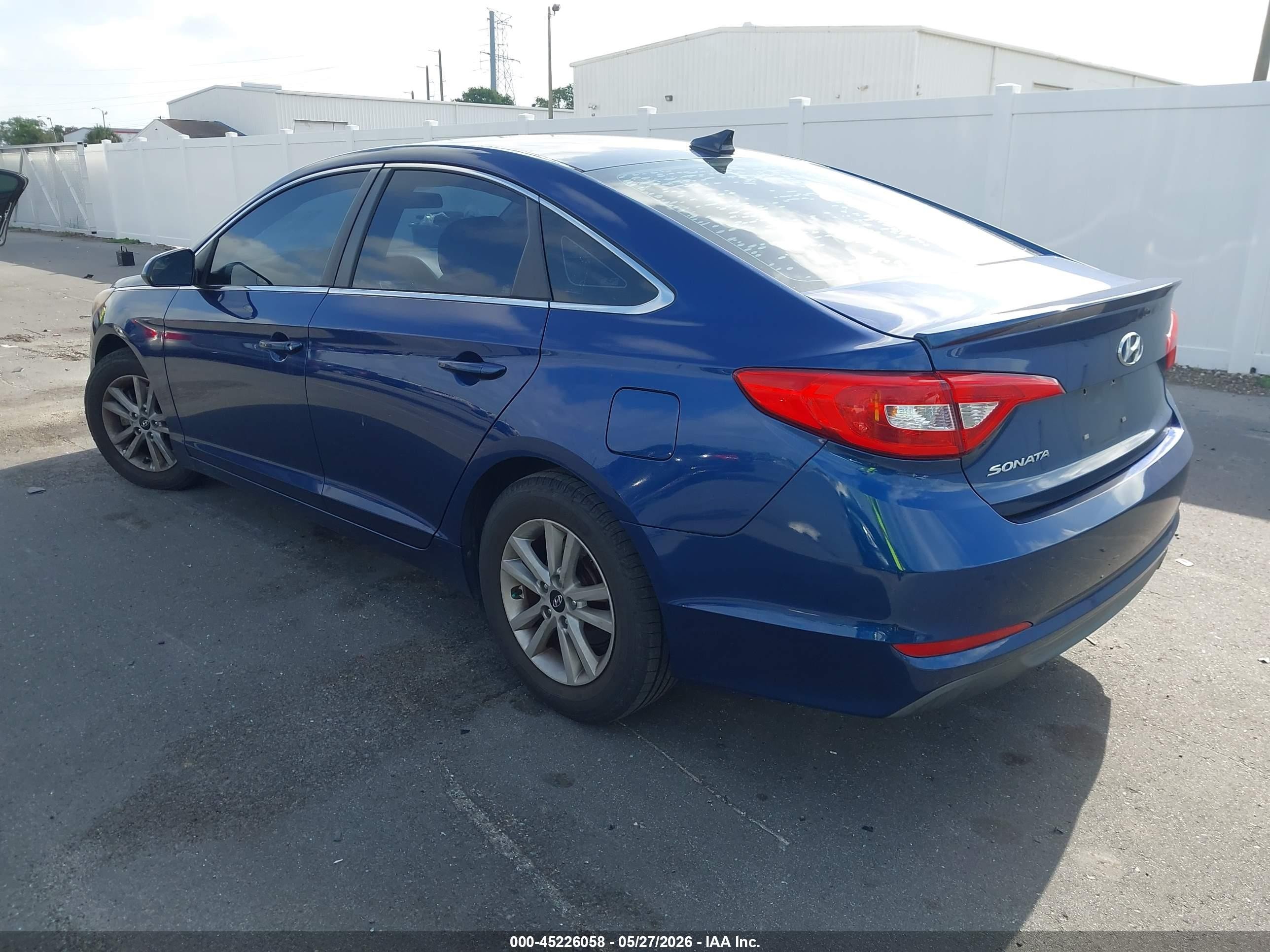 2015 Hyundai Sonata Se Blue vin: 5NPE24AF1FH150706