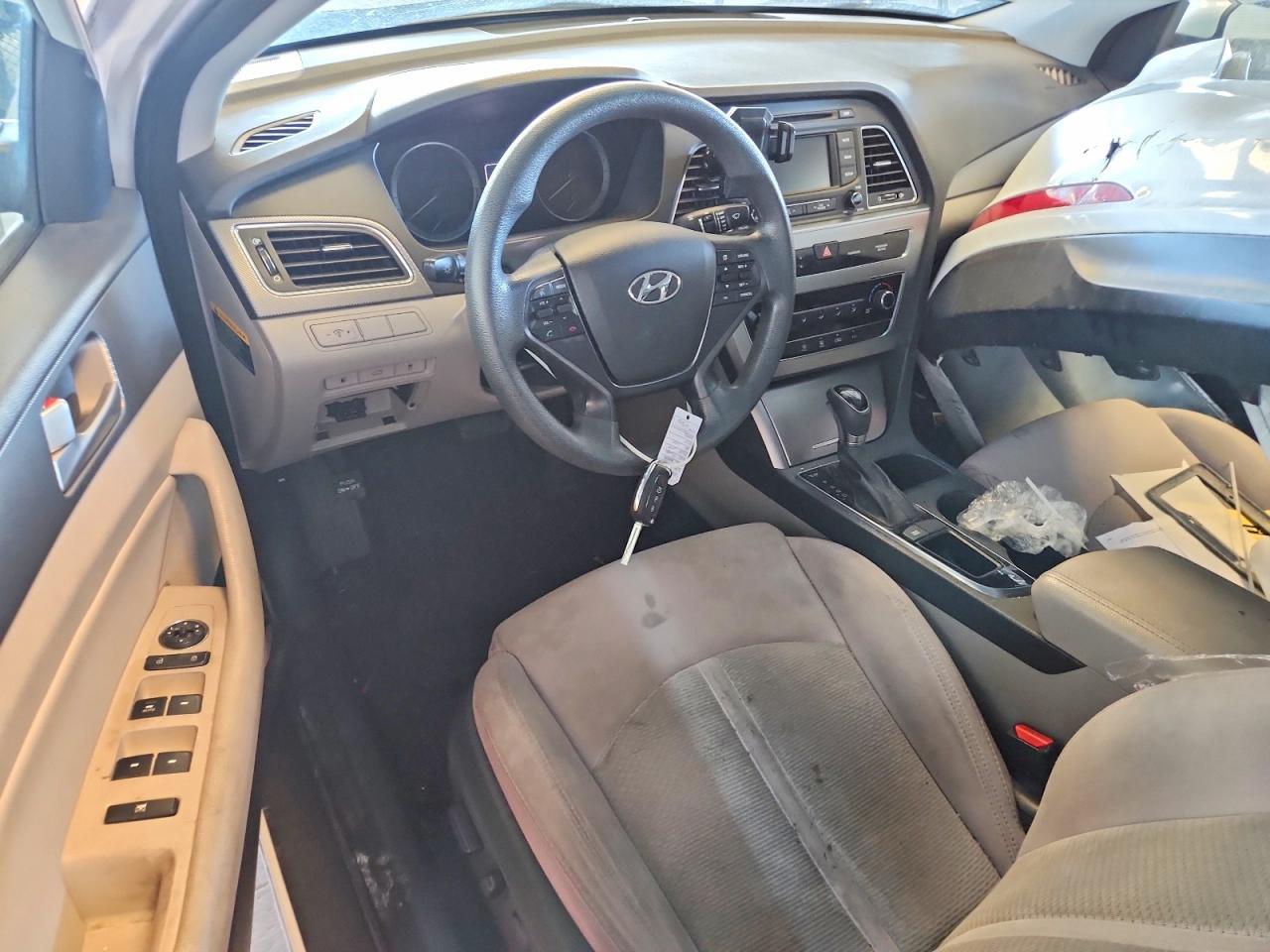 2015 Hyundai Sonata Se White vin: 5NPE24AF1FH161608
