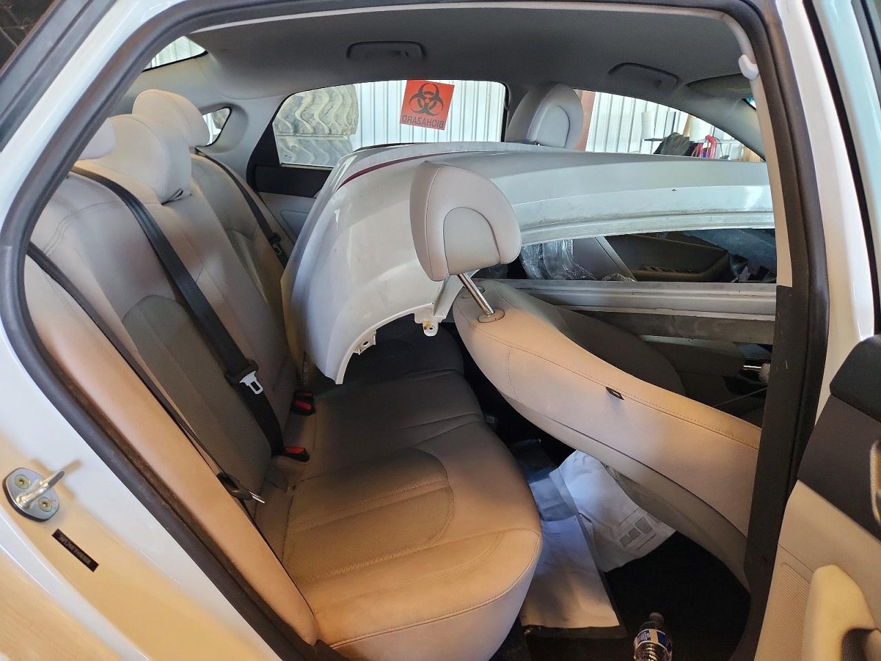 2015 Hyundai Sonata Se White vin: 5NPE24AF1FH161608