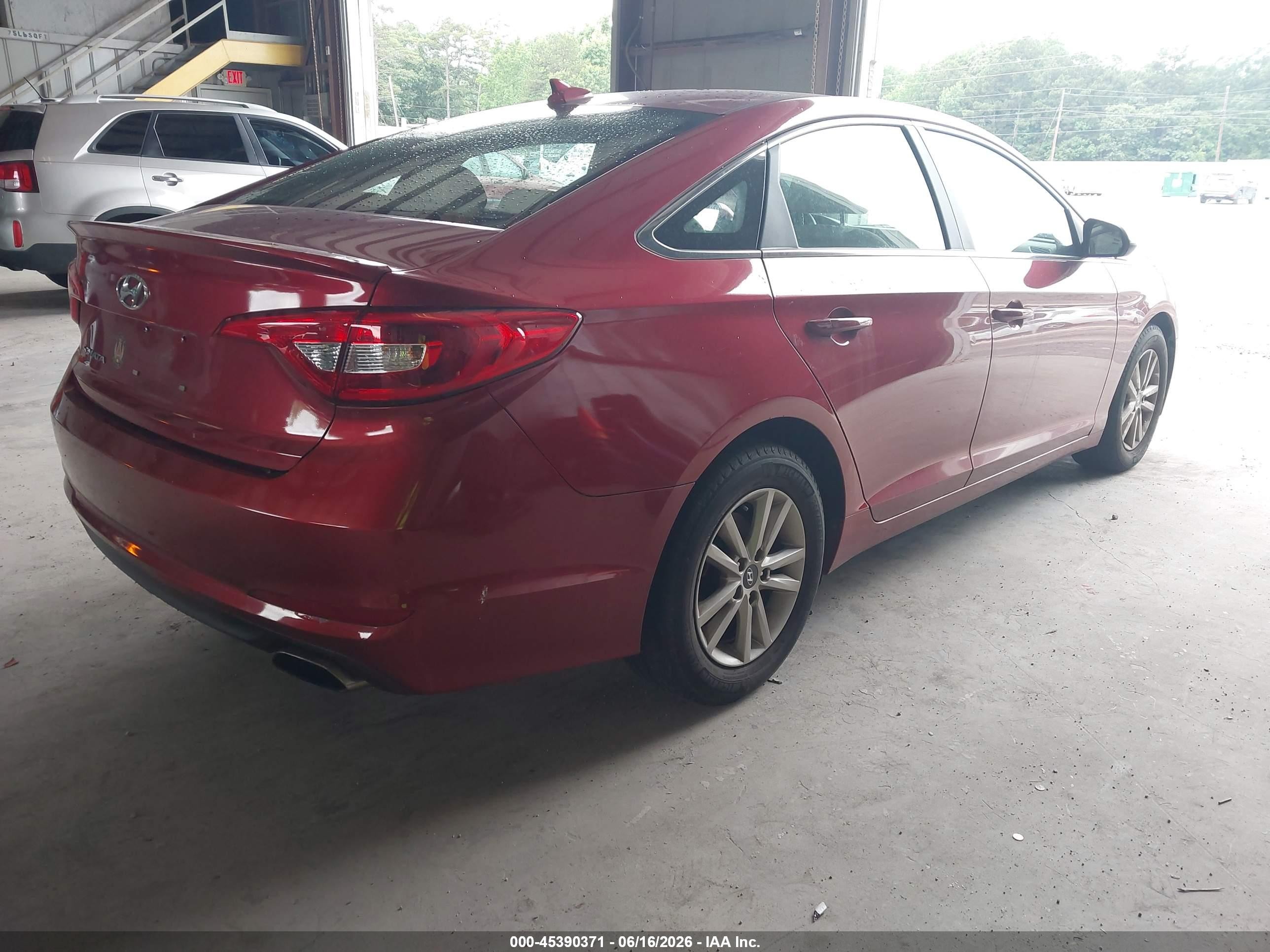 2015 Hyundai Sonata Se Burgundy vin: 5NPE24AF1FH172205