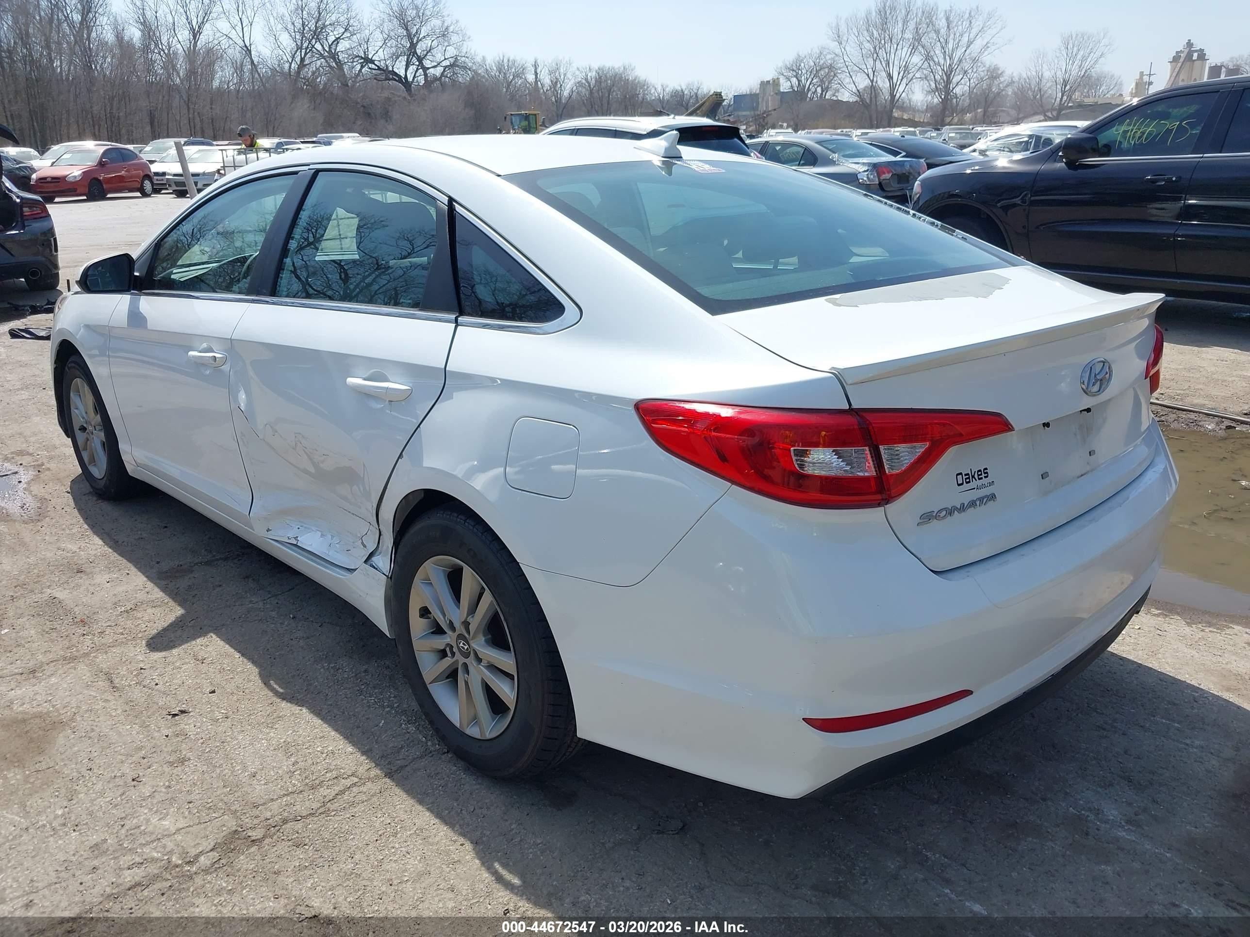 2015 Hyundai Sonata Se White vin: 5NPE24AF1FH190493