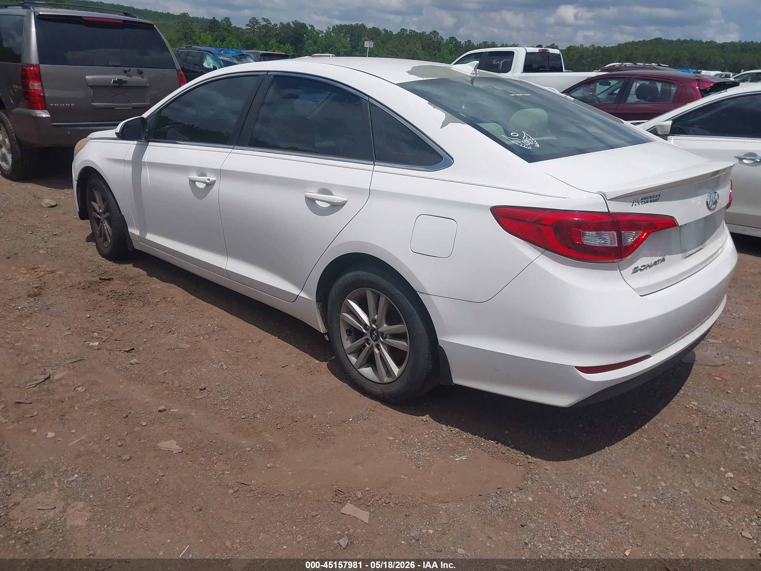 2015 Hyundai Sonata Se Белый vin: 5NPE24AF1FH200486