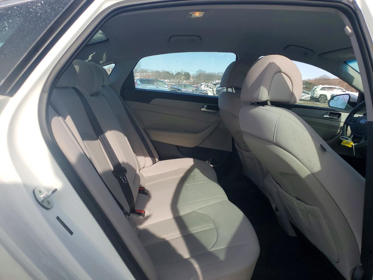 2015 Hyundai Sonata Se White vin: 5NPE24AF1FH201878