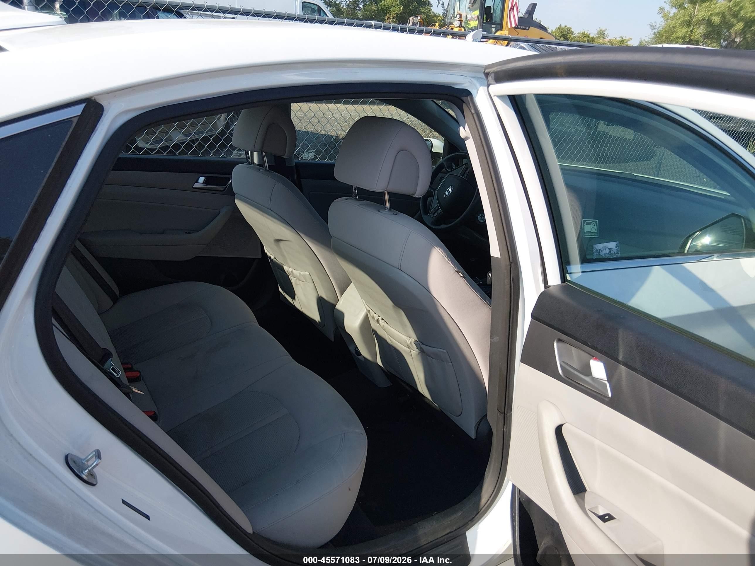 2015 Hyundai Sonata Se White vin: 5NPE24AF1FH212069