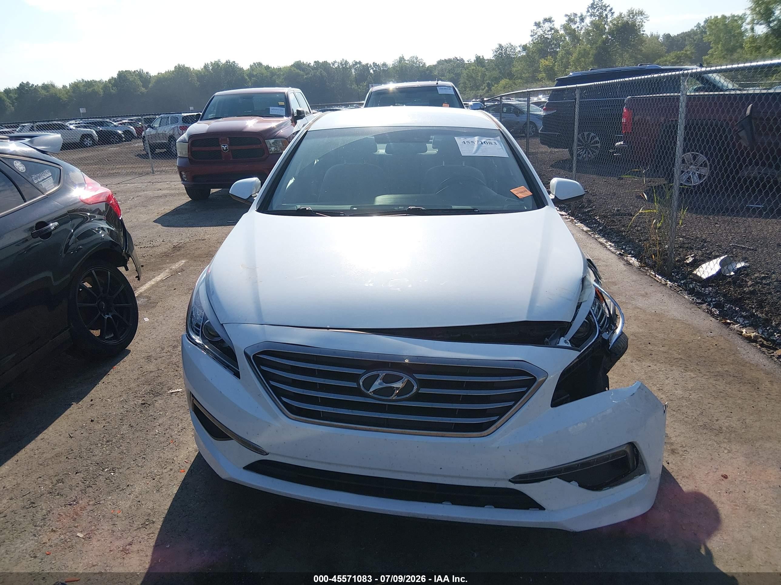 2015 Hyundai Sonata Se White vin: 5NPE24AF1FH212069