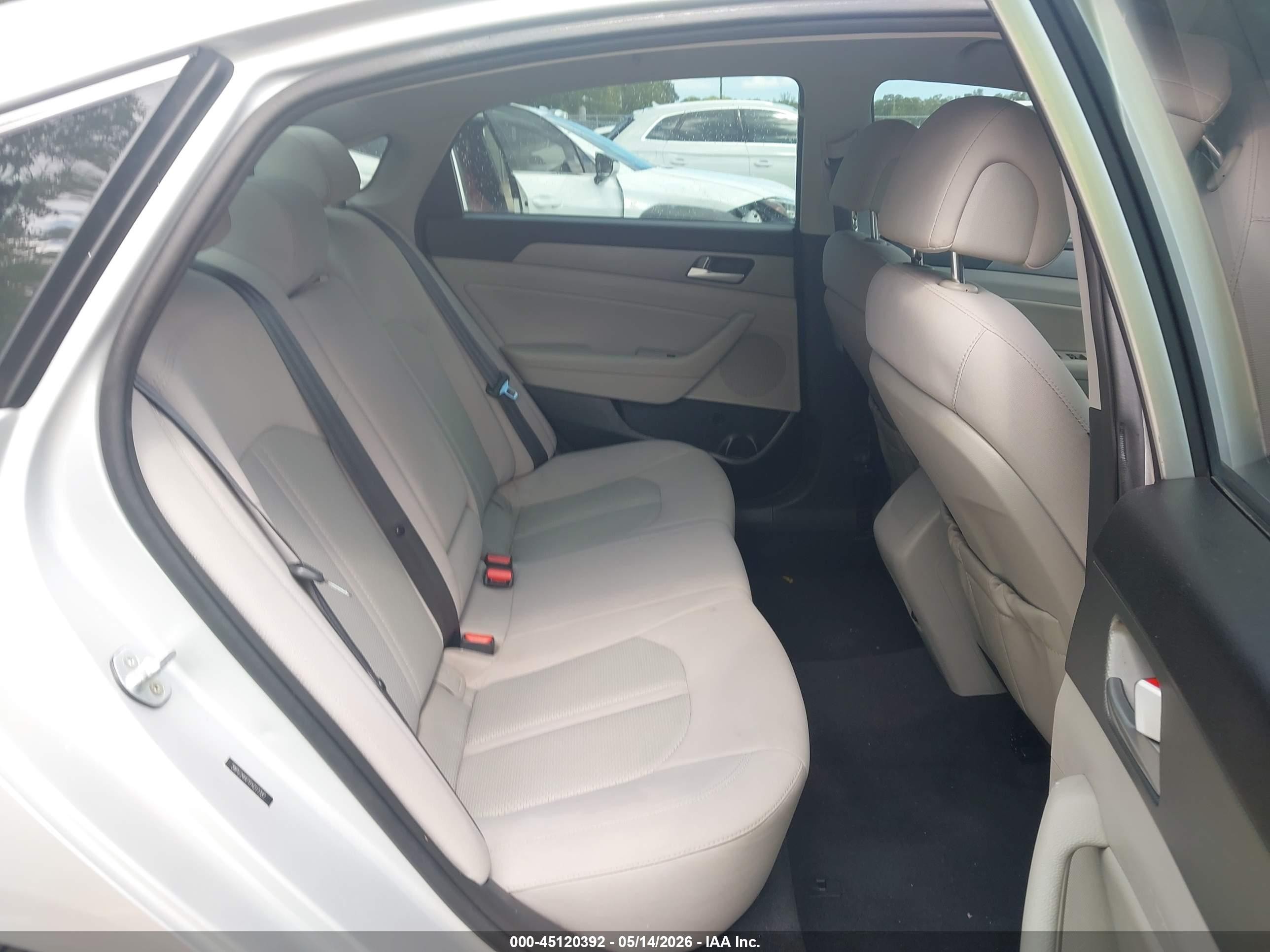 2015 Hyundai Sonata Se Silver vin: 5NPE24AF1FH217787