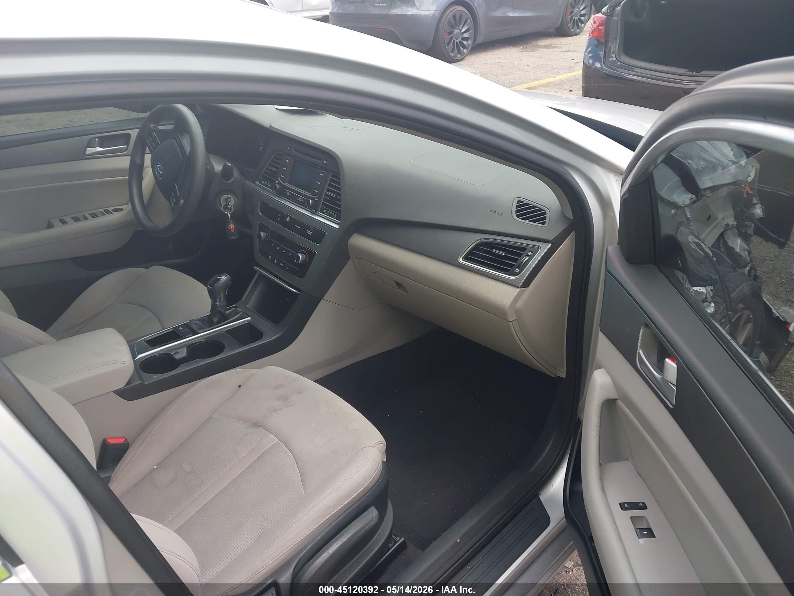 2015 Hyundai Sonata Se Silver vin: 5NPE24AF1FH217787