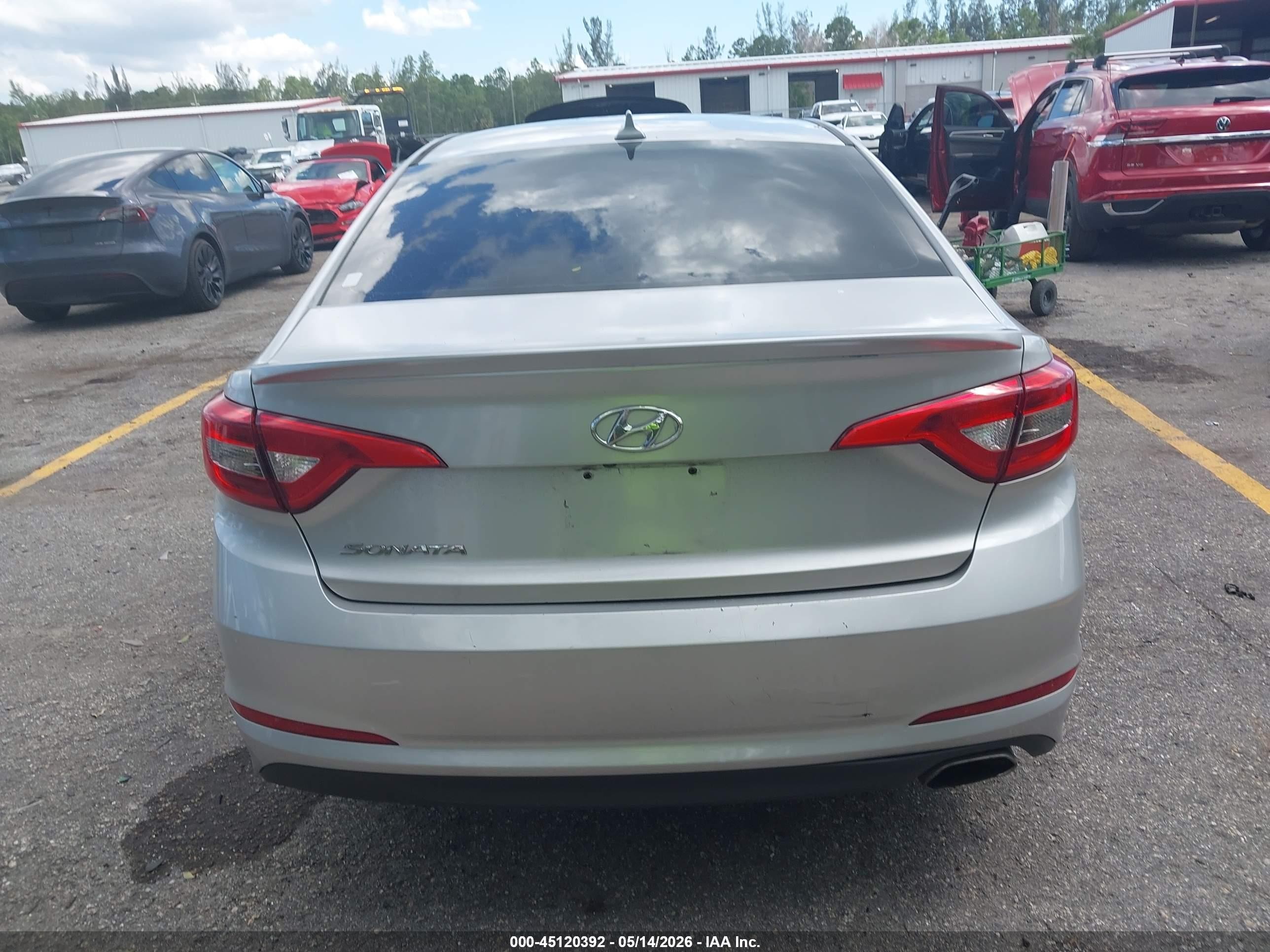 2015 Hyundai Sonata Se Silver vin: 5NPE24AF1FH217787