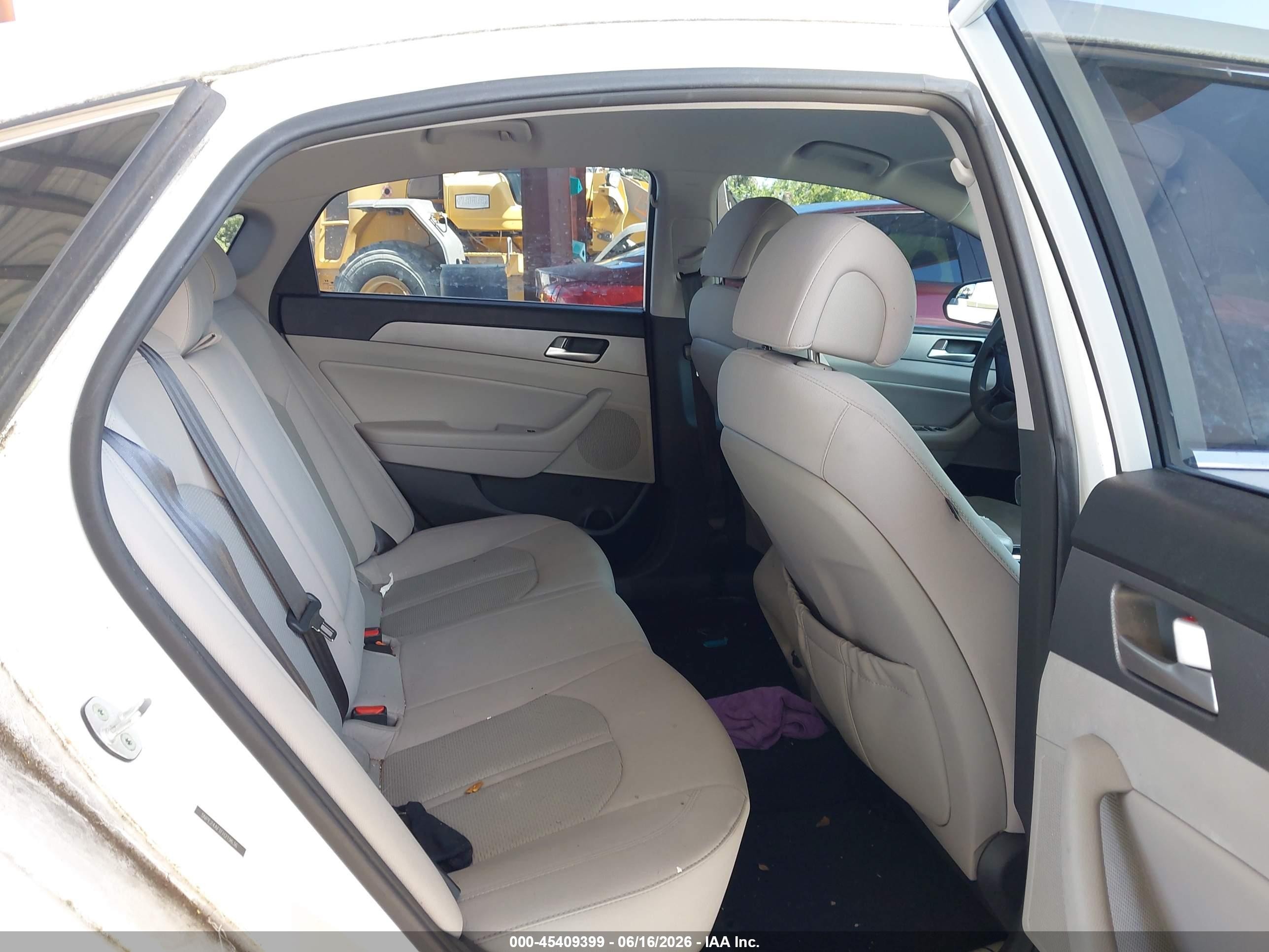 2015 Hyundai Sonata Se White vin: 5NPE24AF1FH219636