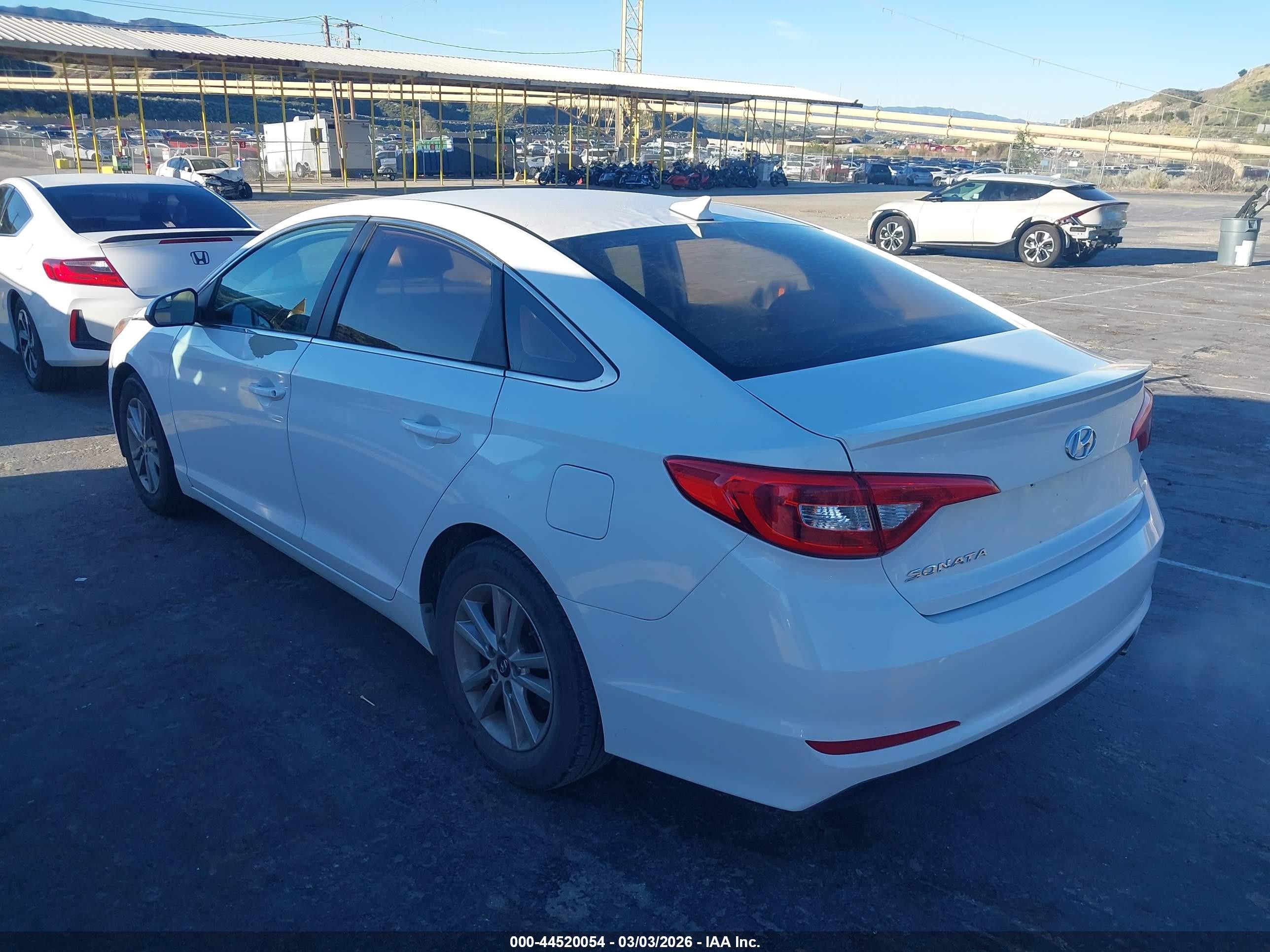 2017 Hyundai Sonata Se Белый vin: 5NPE24AF1HH450359