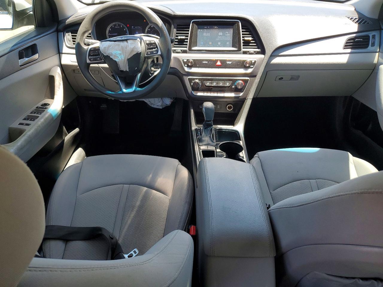 2019 Hyundai Sonata Se White vin: 5NPE24AF1KH770188