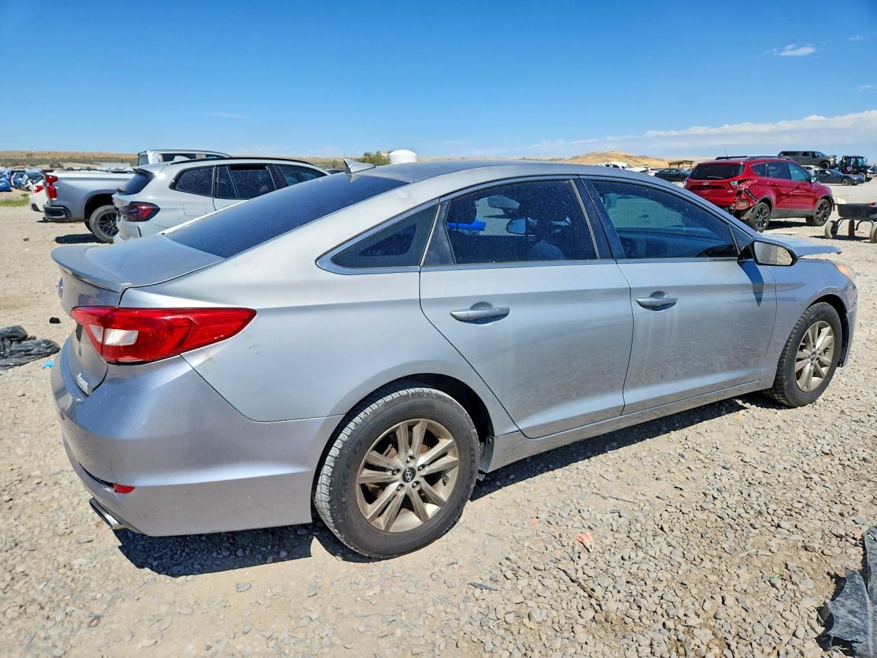 2015 Hyundai Sonata Se Серебряный vin: 5NPE24AF2FH017663