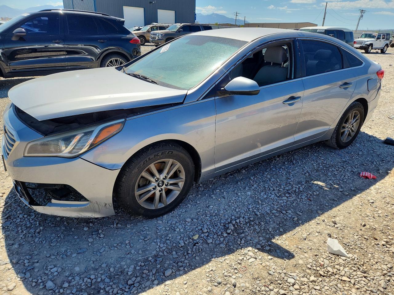 2015 Hyundai Sonata Se Серебряный vin: 5NPE24AF2FH017663