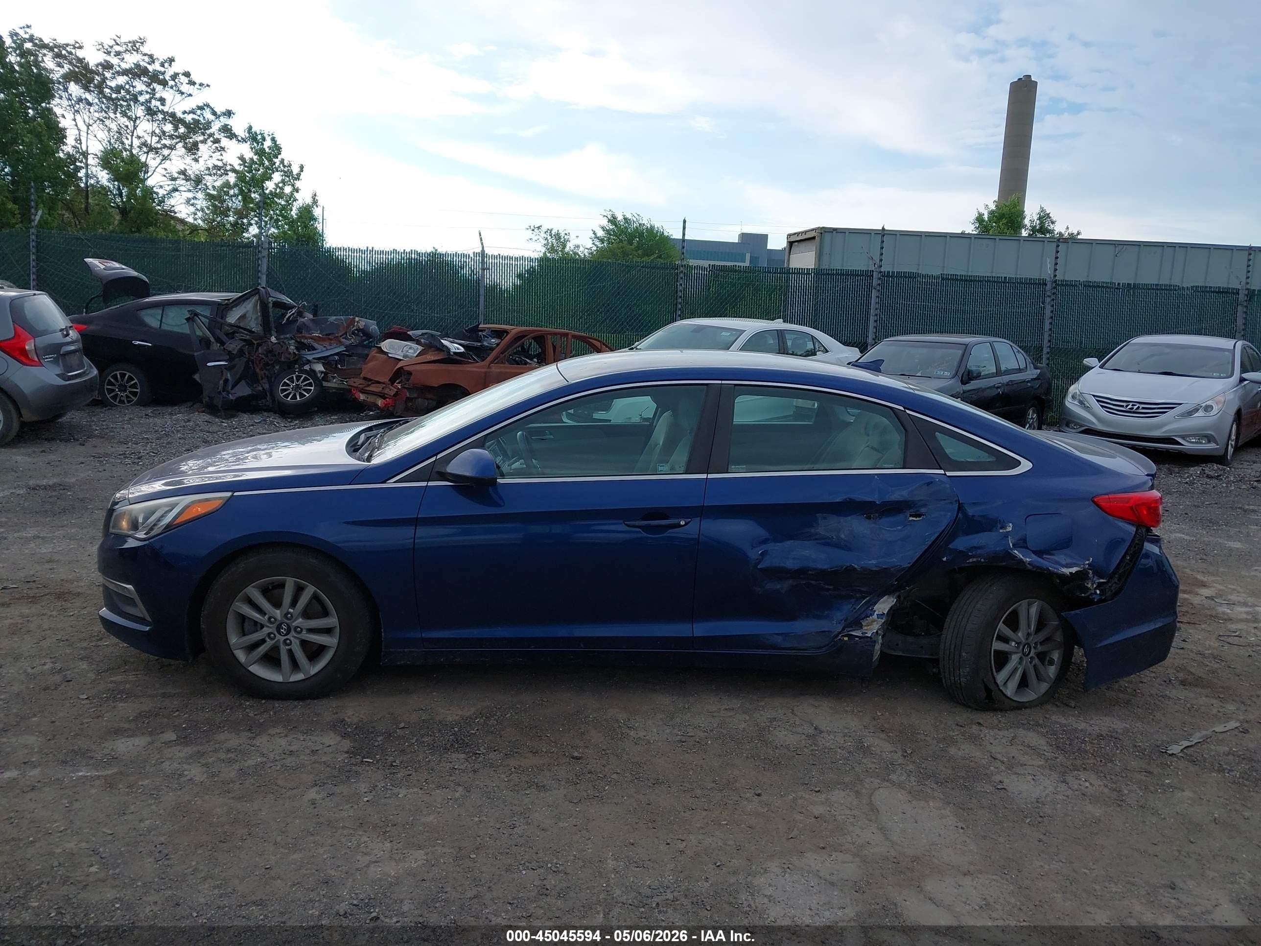 2015 Hyundai Sonata Se Синий vin: 5NPE24AF2FH023303