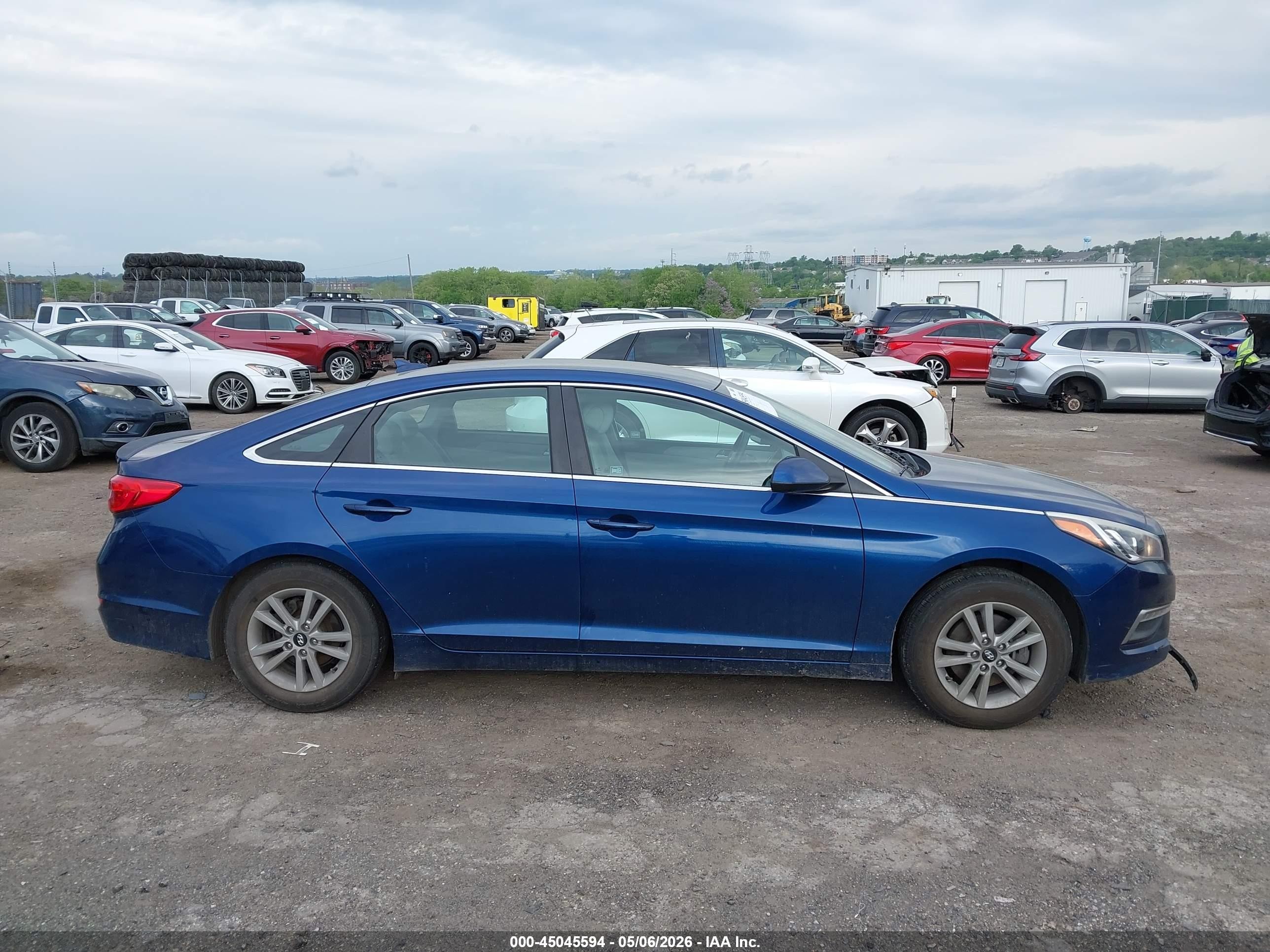 2015 Hyundai Sonata Se Синий vin: 5NPE24AF2FH023303