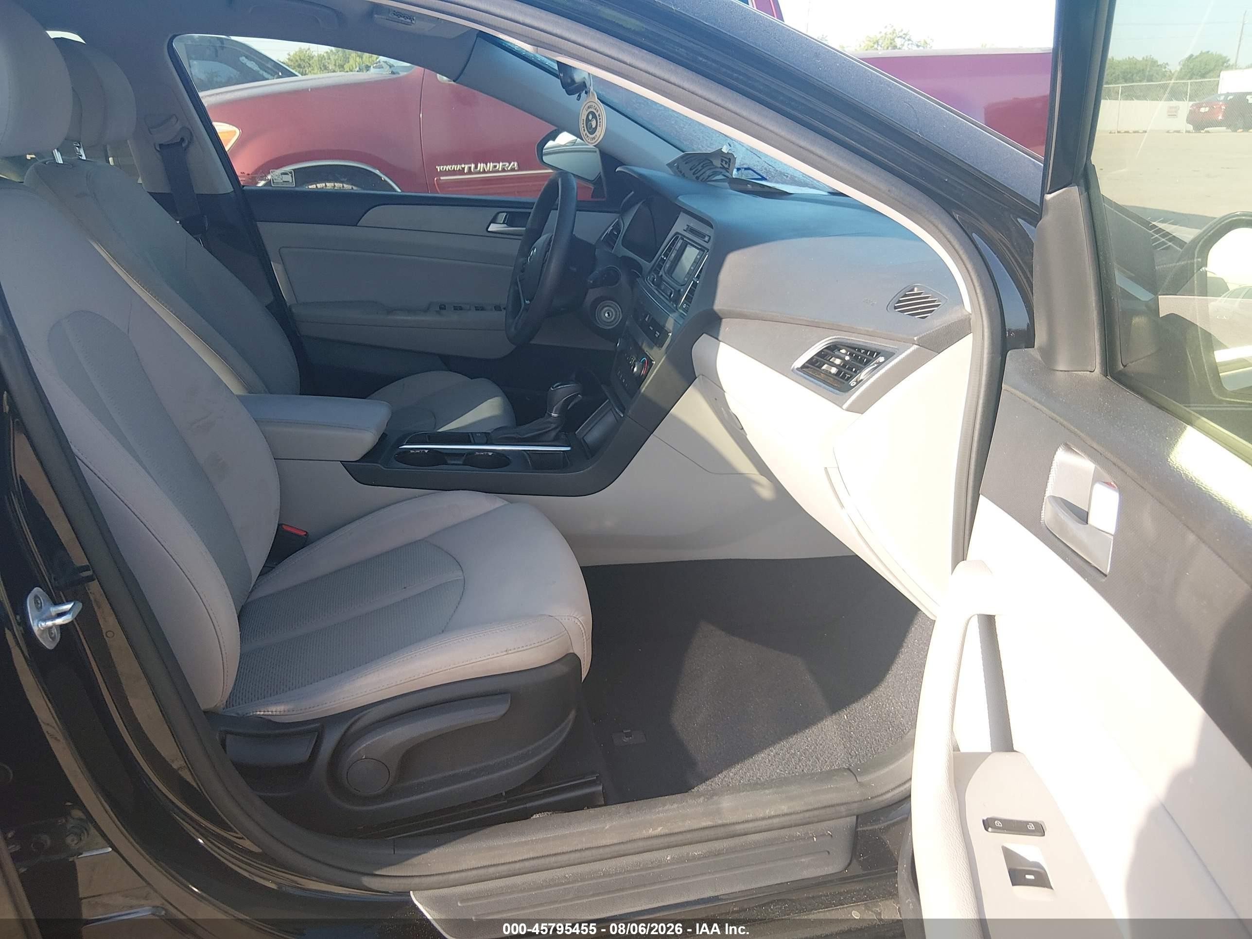 2015 Hyundai Sonata Se Black vin: 5NPE24AF2FH025021