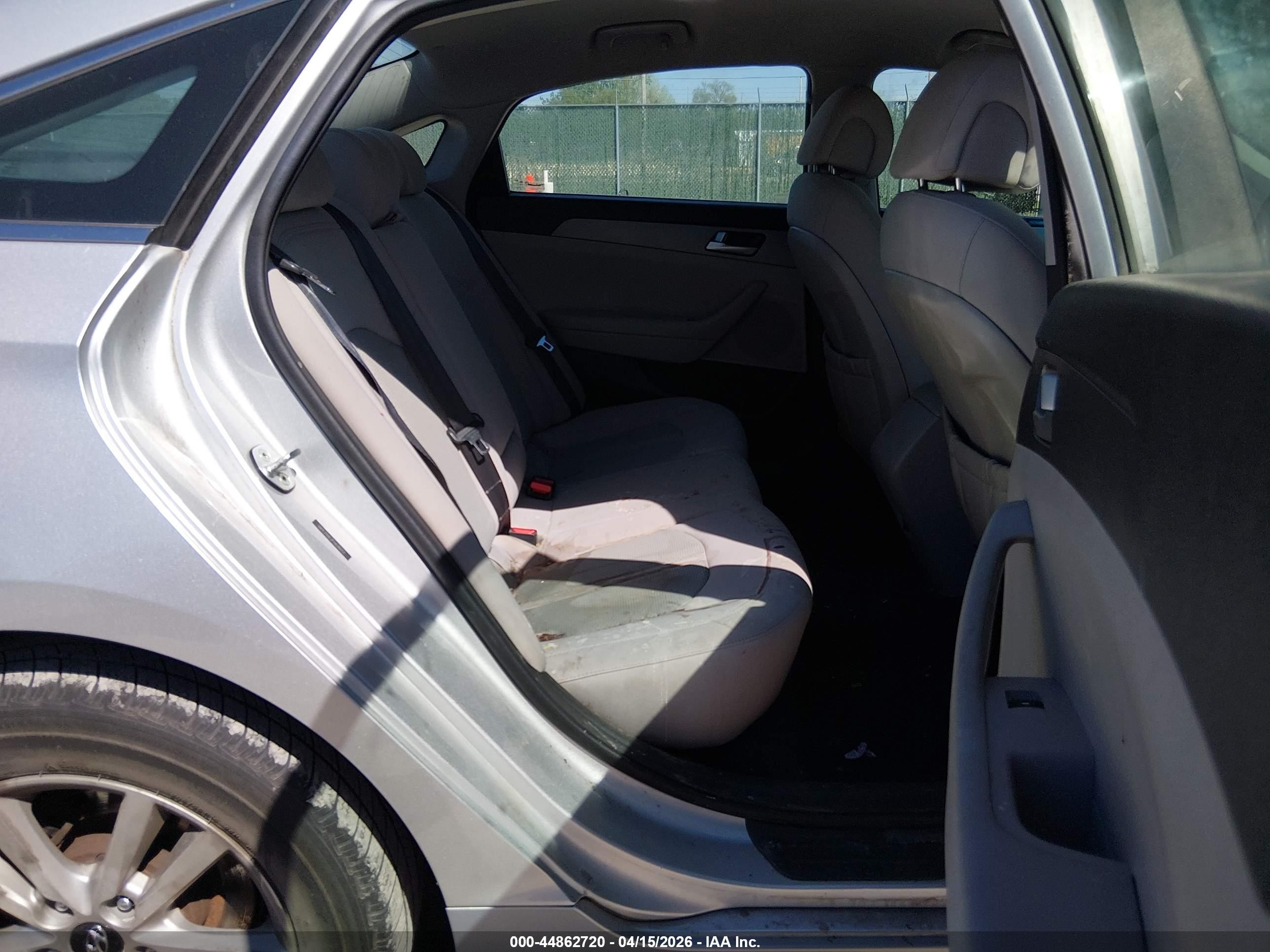 2015 Hyundai Sonata Se Silver vin: 5NPE24AF2FH039212