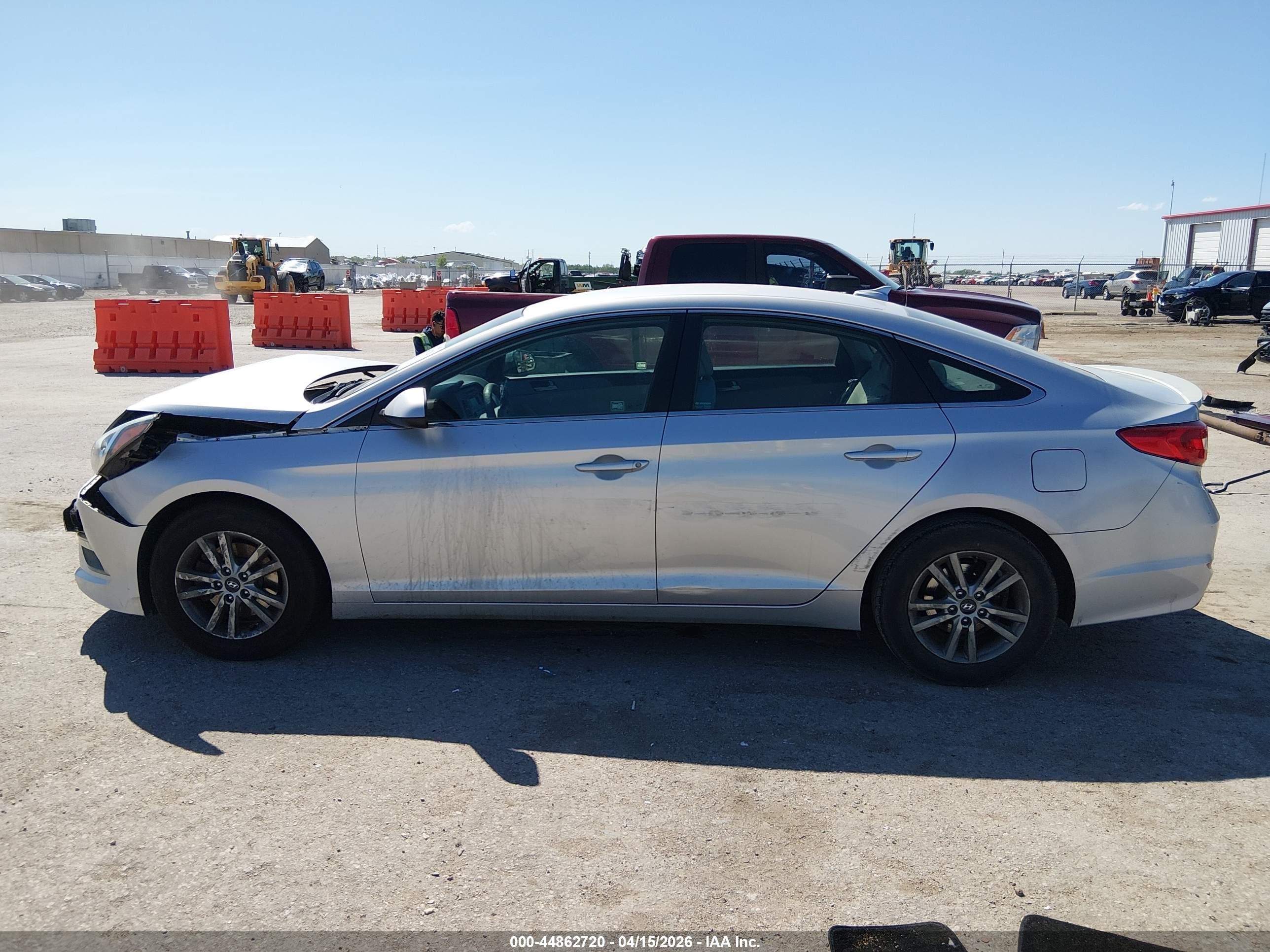 2015 Hyundai Sonata Se Silver vin: 5NPE24AF2FH039212