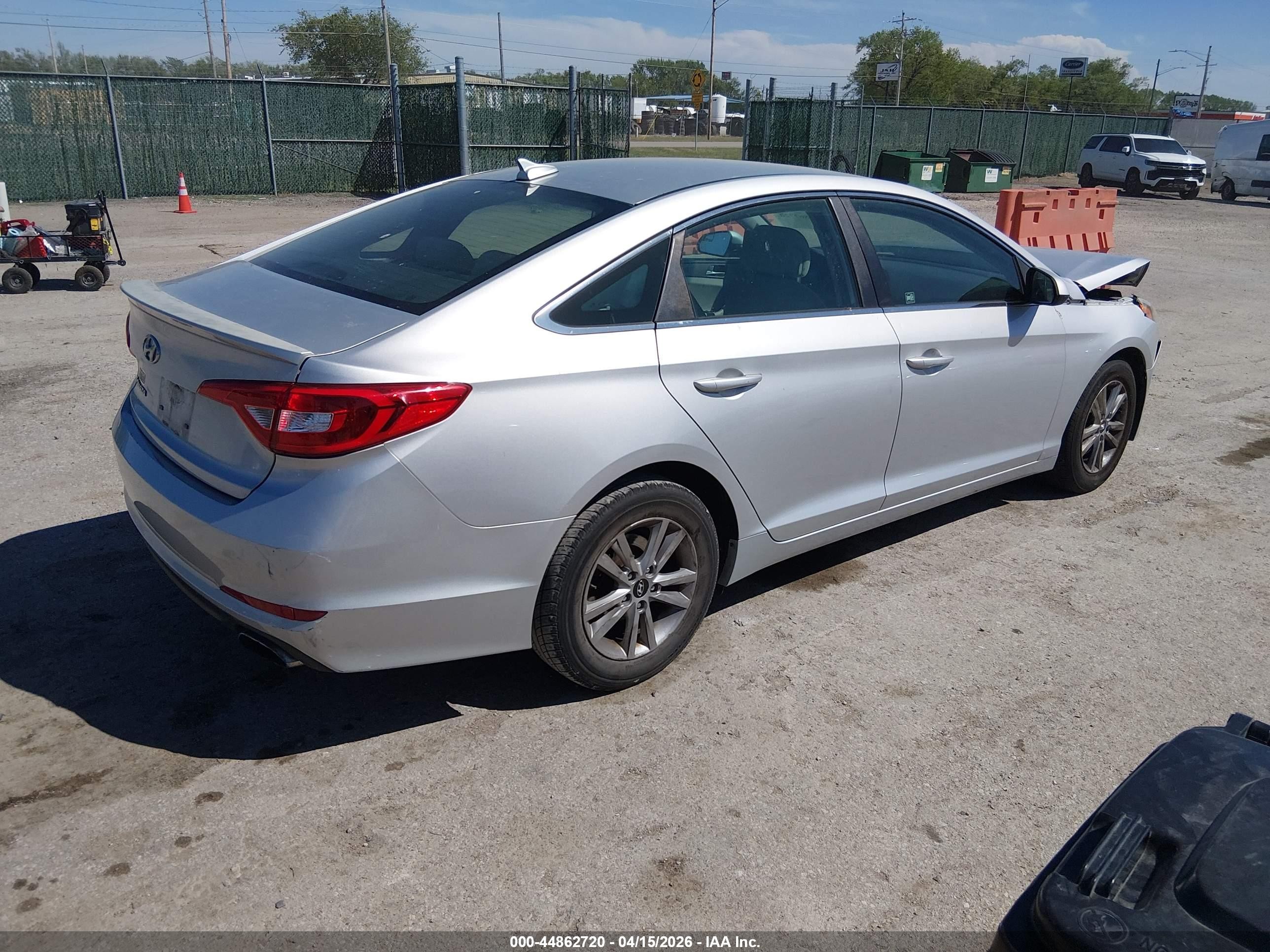2015 Hyundai Sonata Se Silver vin: 5NPE24AF2FH039212