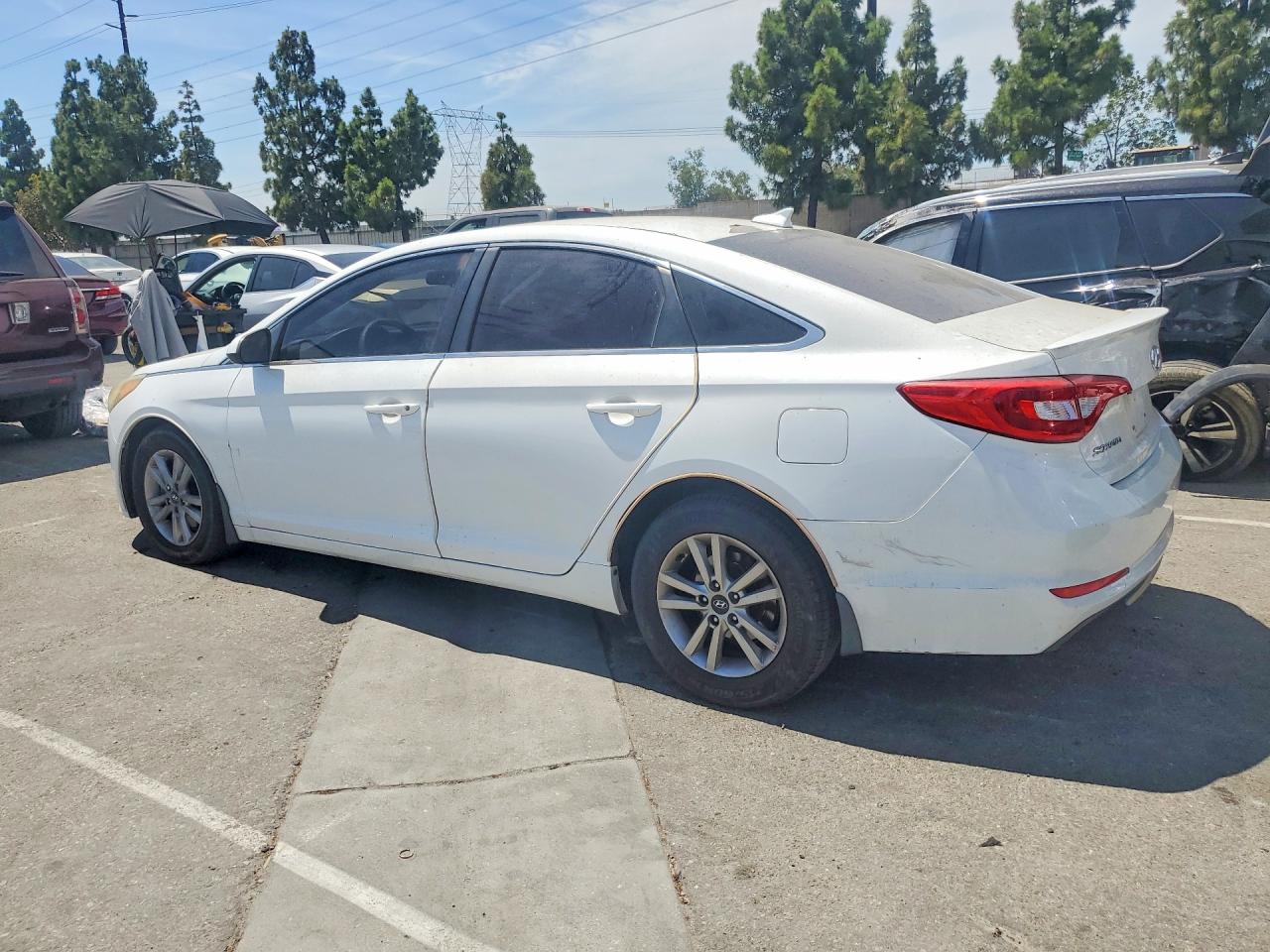 2015 Hyundai Sonata Se White vin: 5NPE24AF2FH047312
