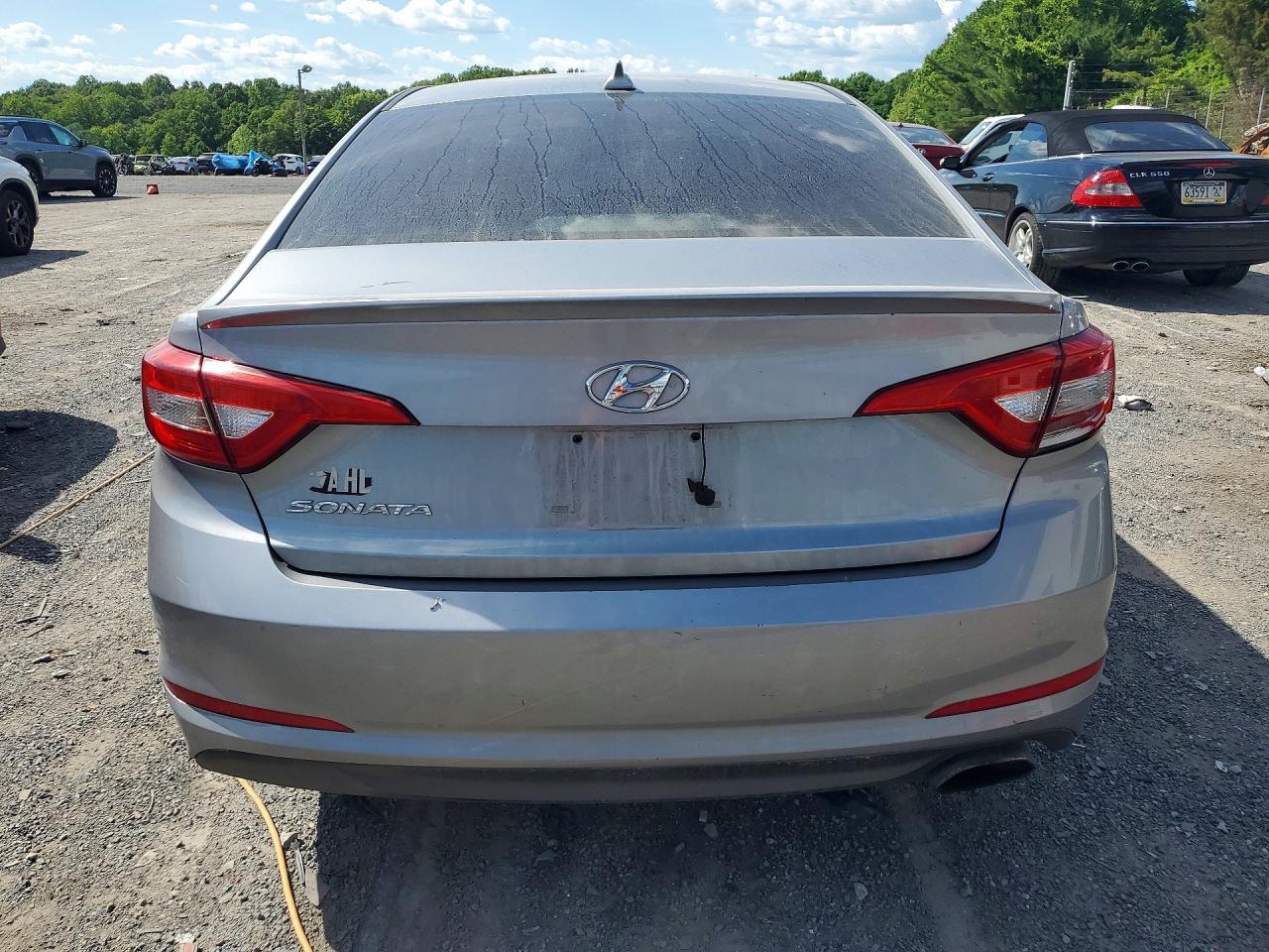 2015 Hyundai Sonata Se Silver vin: 5NPE24AF2FH057175