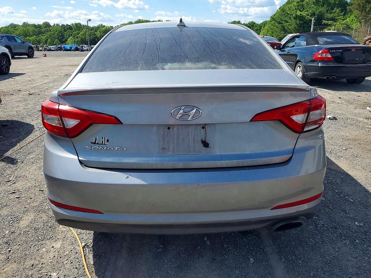 2015 Hyundai Sonata Se Silver vin: 5NPE24AF2FH057175