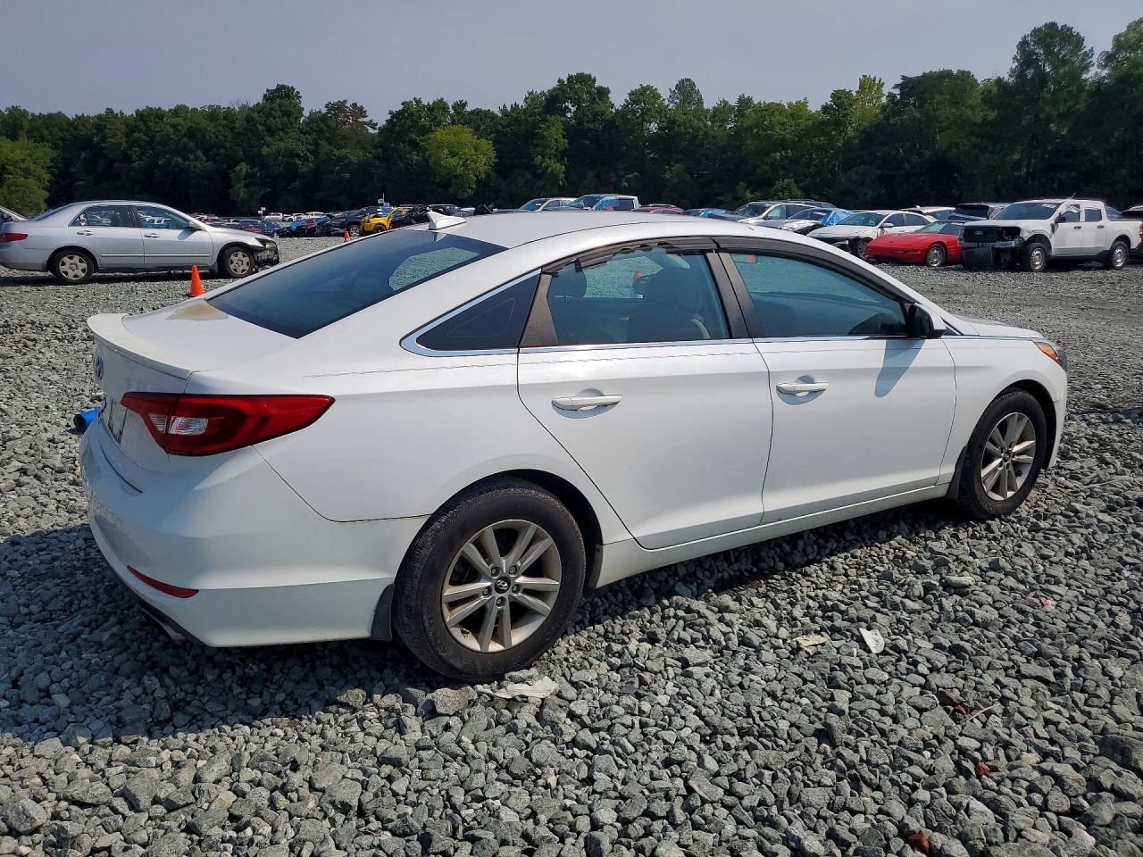 2015 Hyundai Sonata Se White vin: 5NPE24AF2FH086501