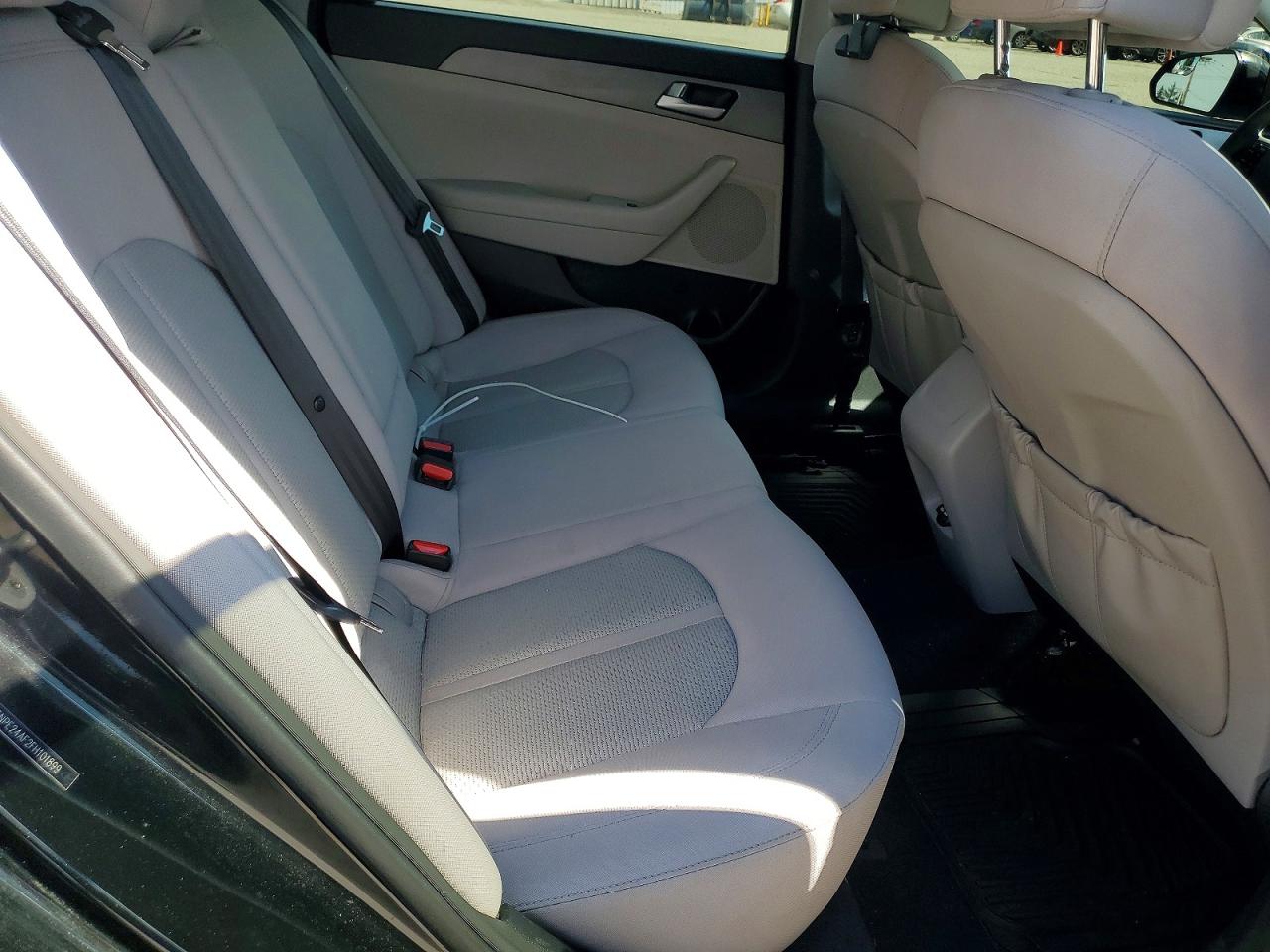 2015 Hyundai Sonata Se Black vin: 5NPE24AF2FH101899