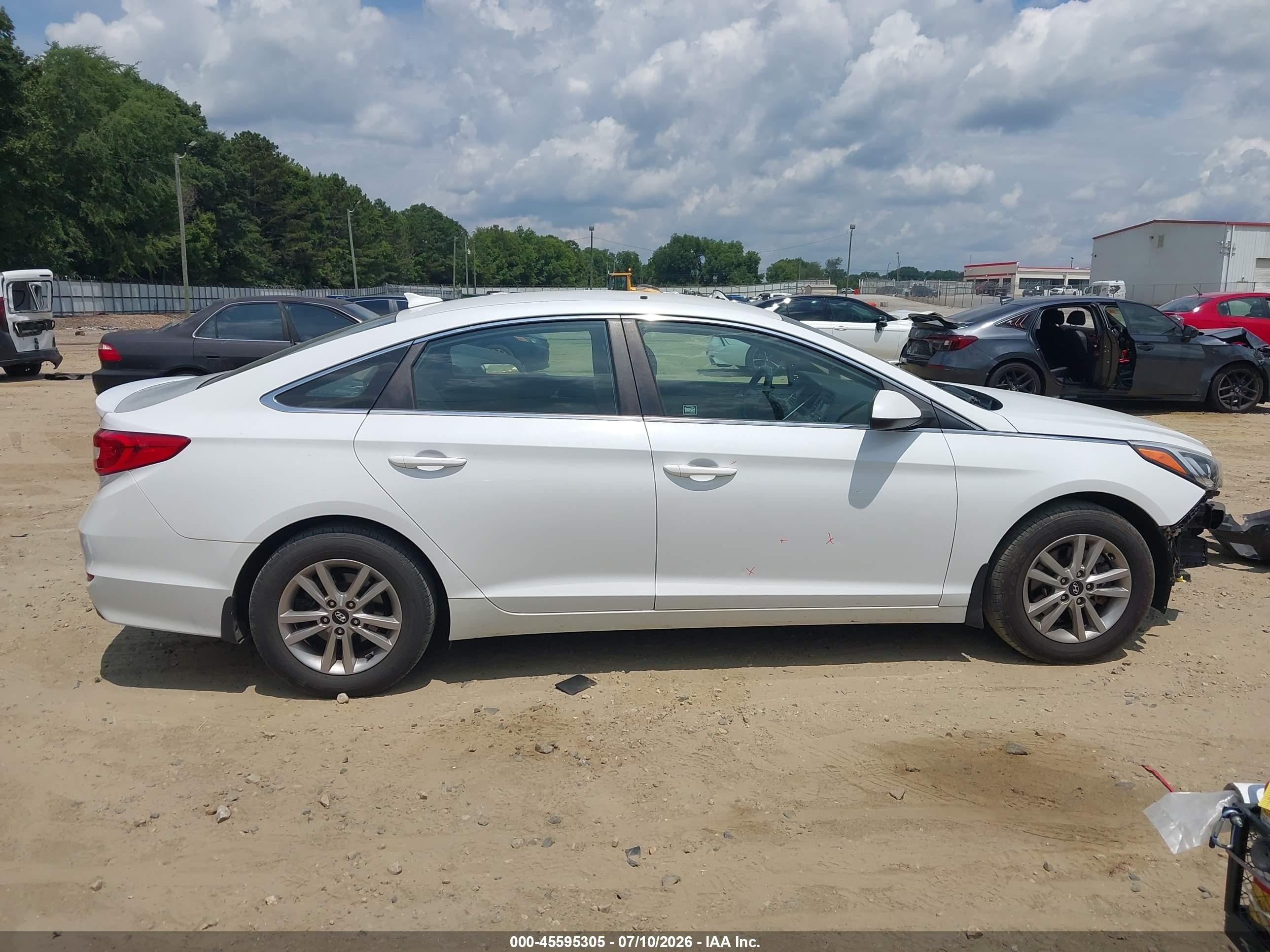 2015 Hyundai Sonata Se White vin: 5NPE24AF2FH138208