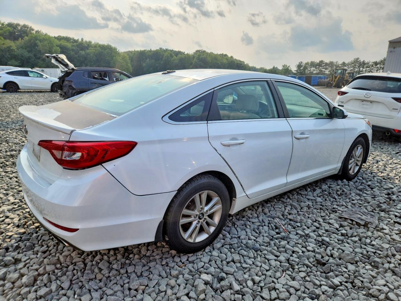 2015 Hyundai Sonata Se White vin: 5NPE24AF2FH156353