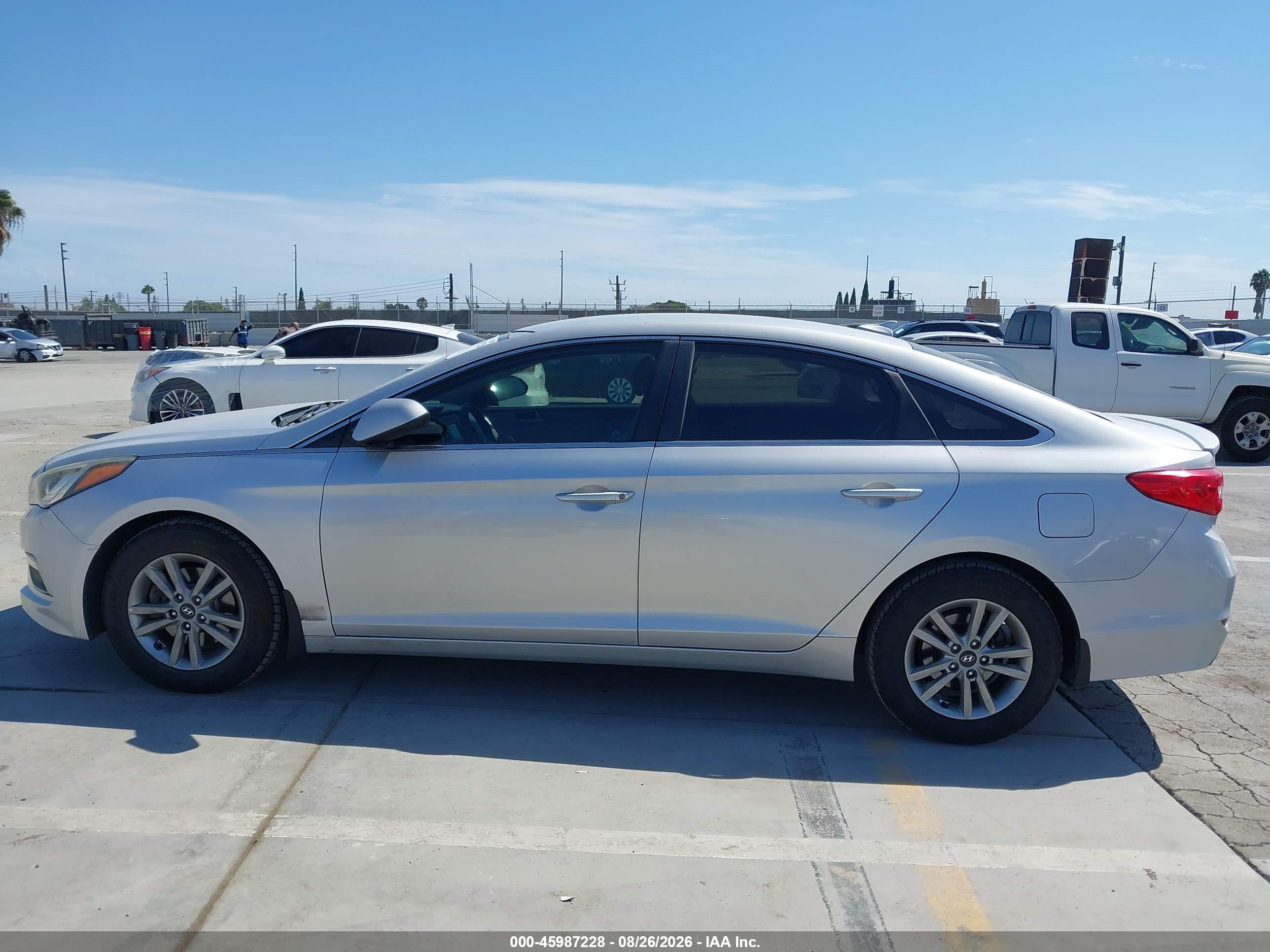 2015 Hyundai Sonata Se Silver vin: 5NPE24AF2FH168034