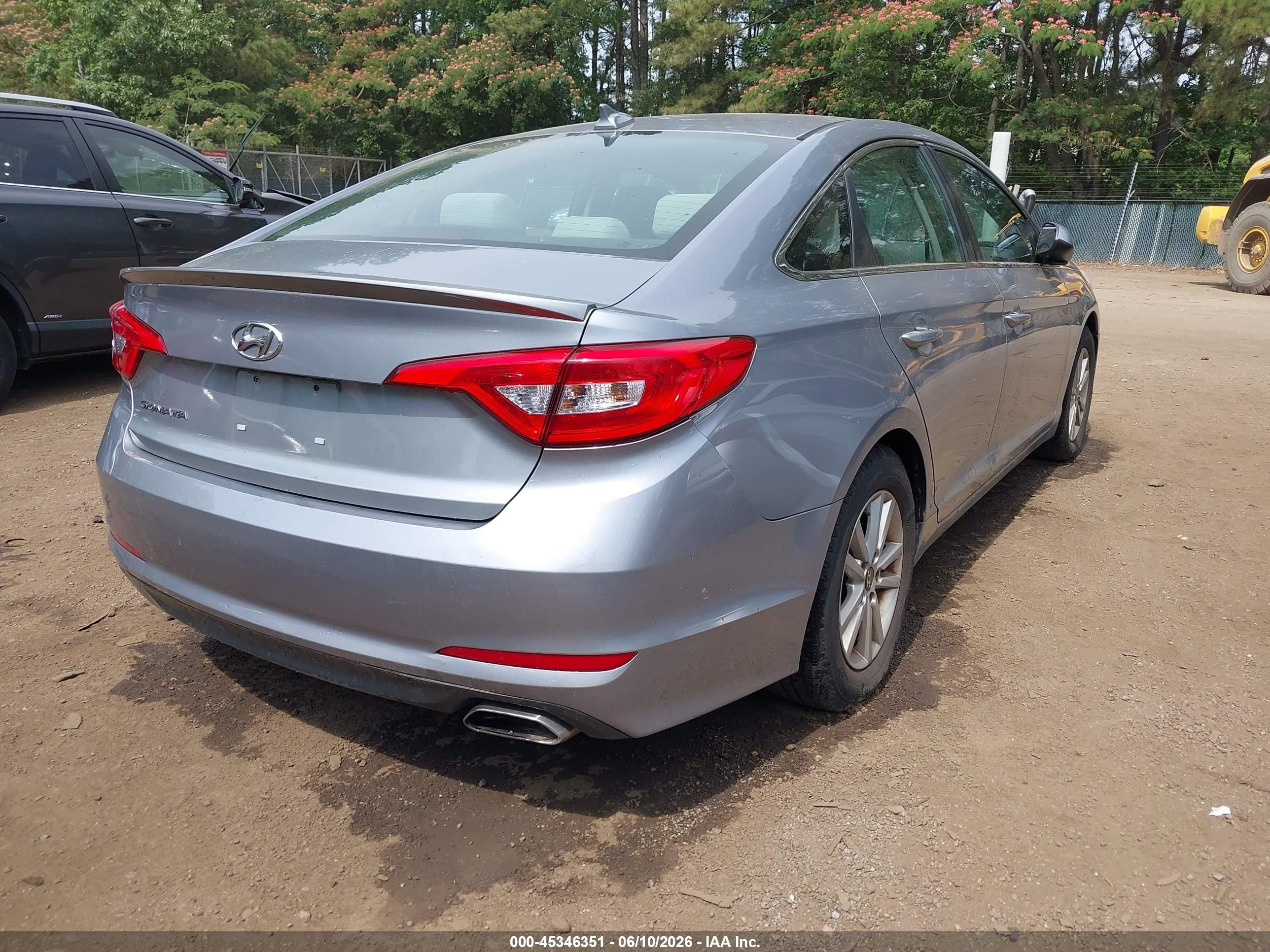 2015 Hyundai Sonata Se Light Blue vin: 5NPE24AF2FH172424
