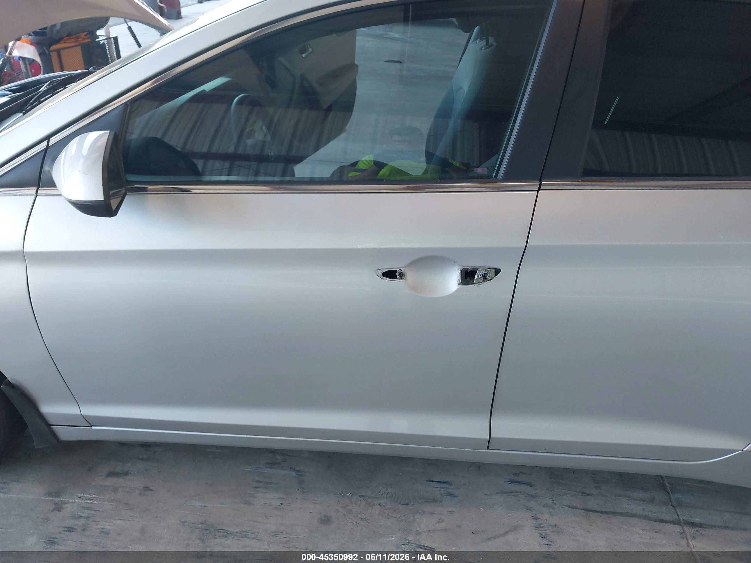 2015 Hyundai Sonata Se Silver vin: 5NPE24AF2FH187926