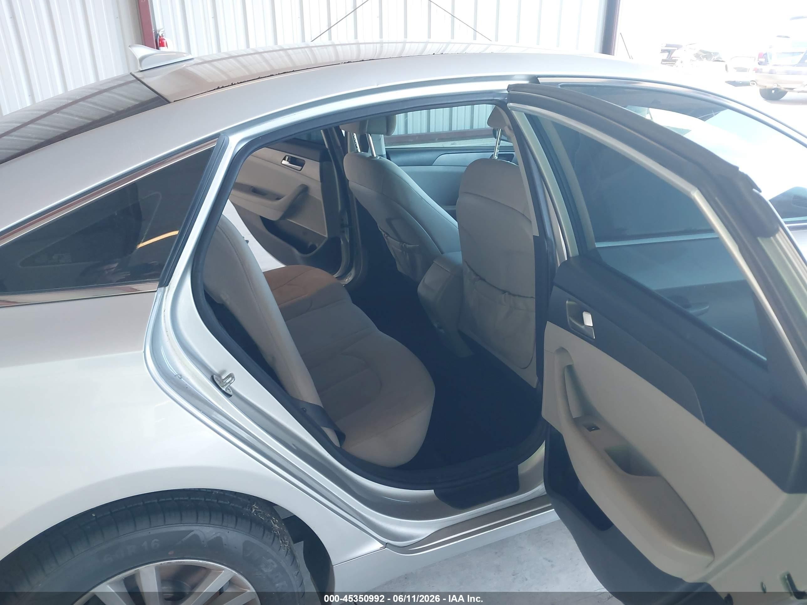 2015 Hyundai Sonata Se Silver vin: 5NPE24AF2FH187926
