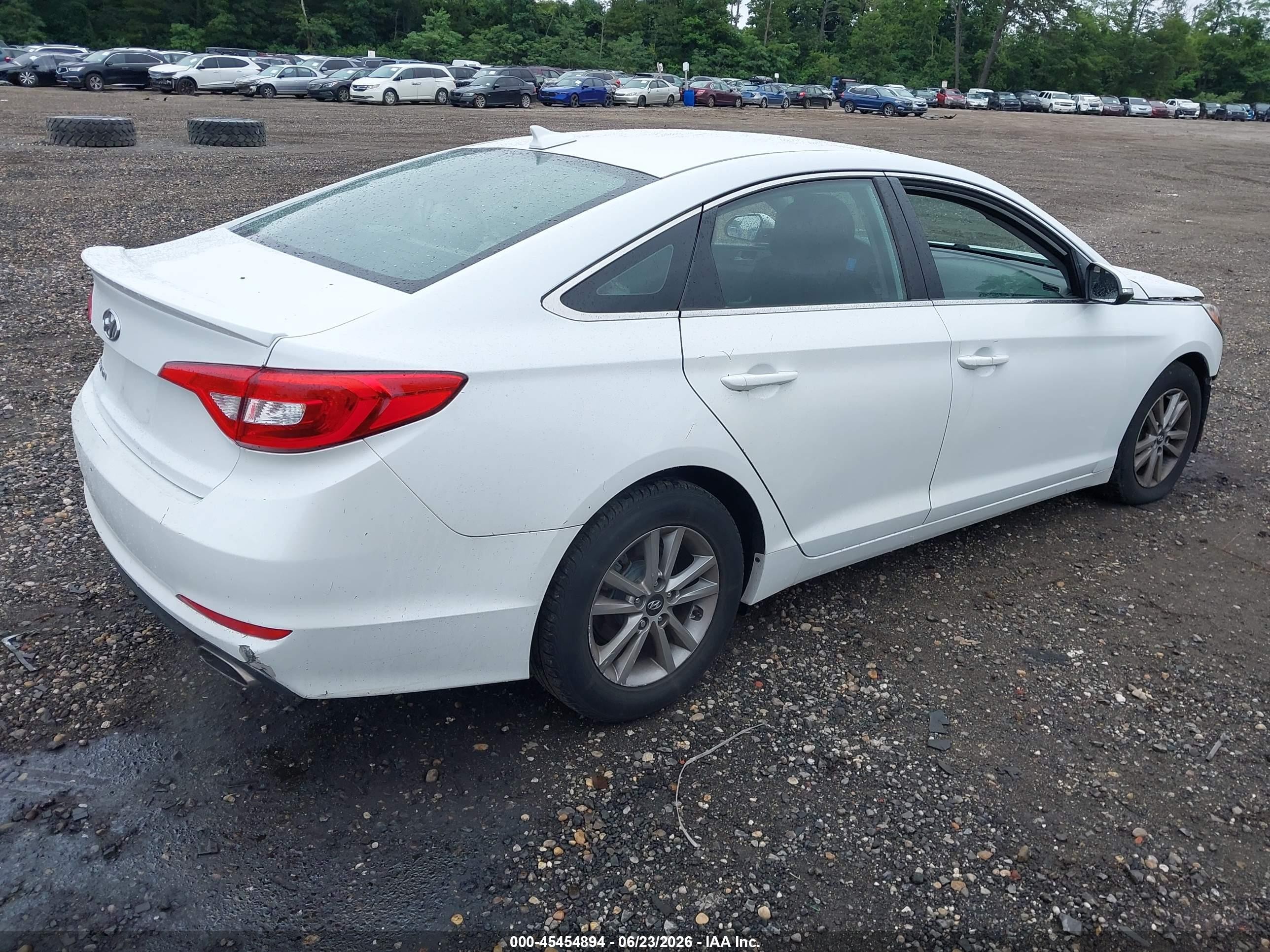2015 Hyundai Sonata Se White vin: 5NPE24AF2FH189949