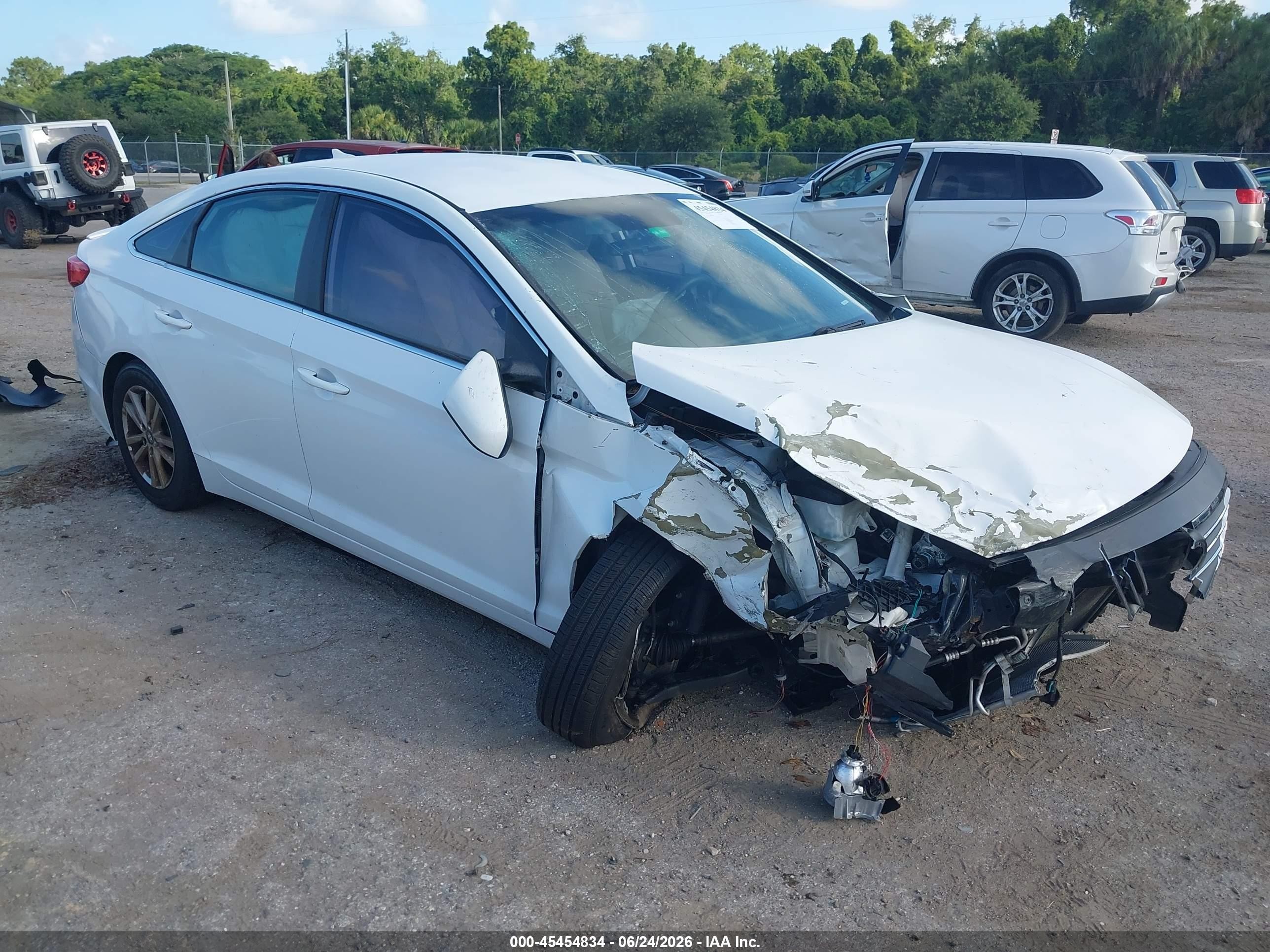 2015 Hyundai Sonata Se White vin: 5NPE24AF2FH196559