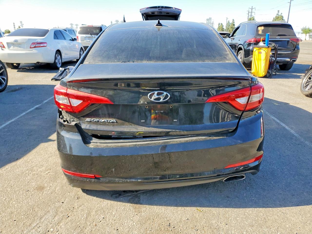 2015 Hyundai Sonata Se Black vin: 5NPE24AF2FH204580