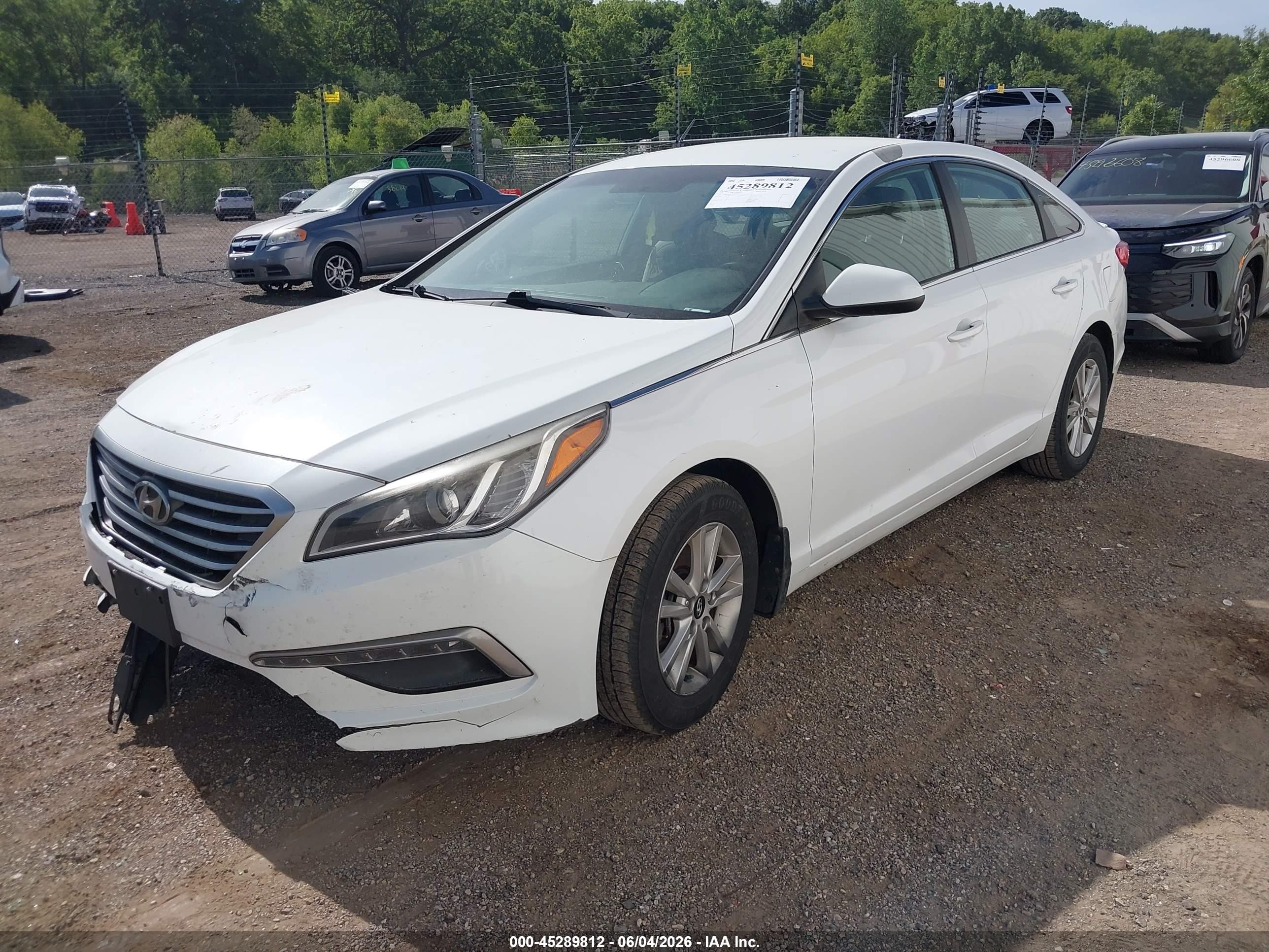 2015 Hyundai Sonata Se White vin: 5NPE24AF2FH224957