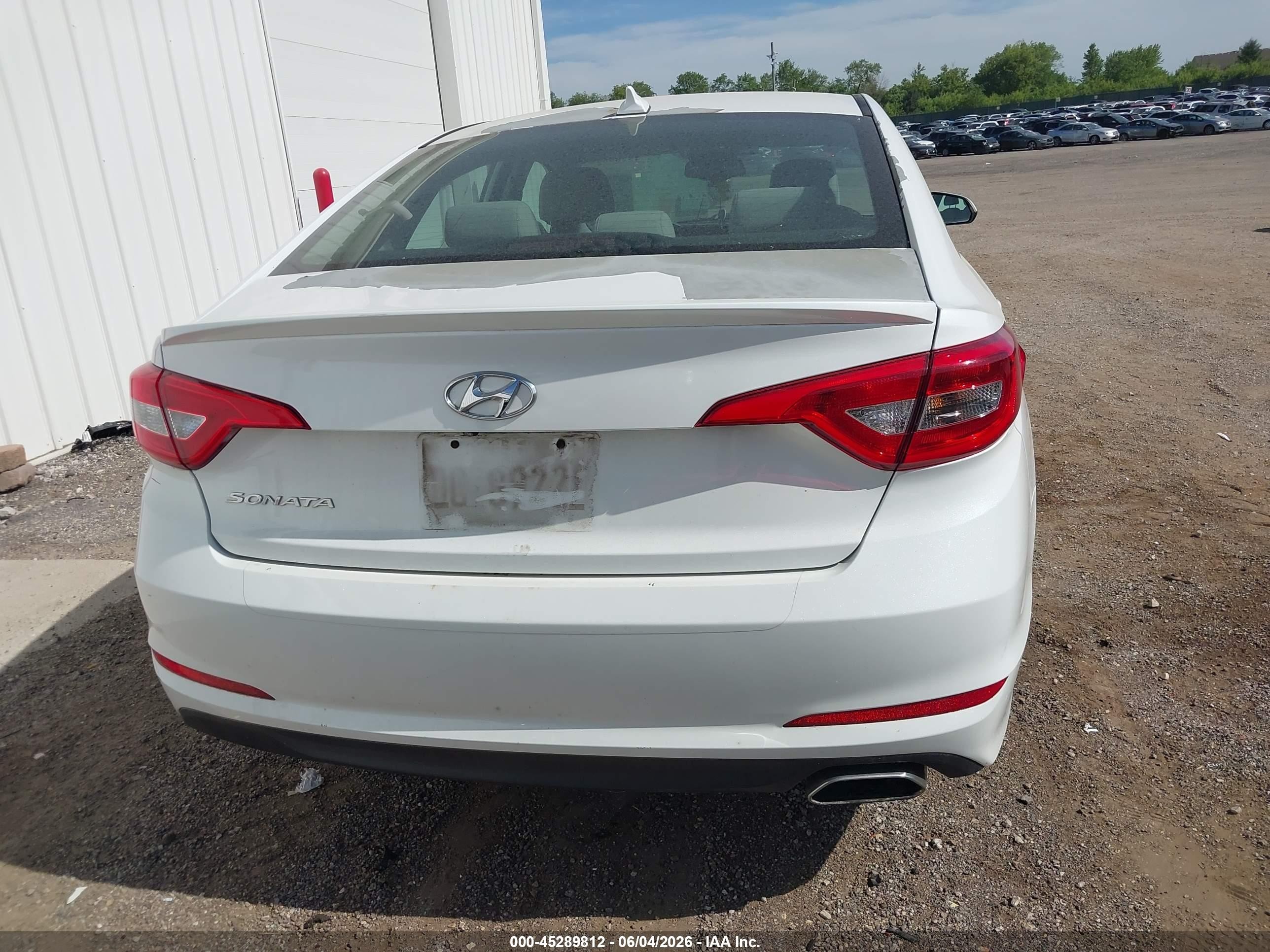 2015 Hyundai Sonata Se White vin: 5NPE24AF2FH224957